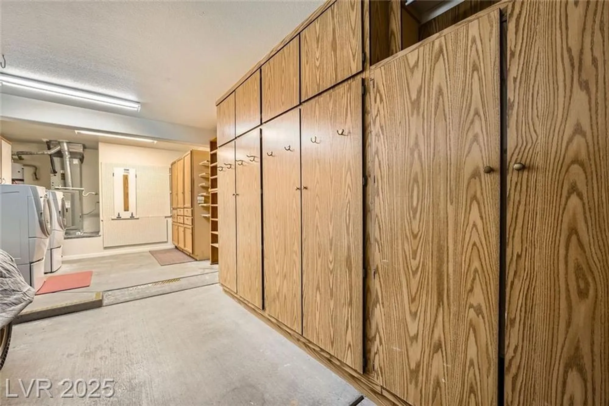 Property Slideshow image 24 of 26 | 2520 palmridge dr, Las Vegas, NV, 89134