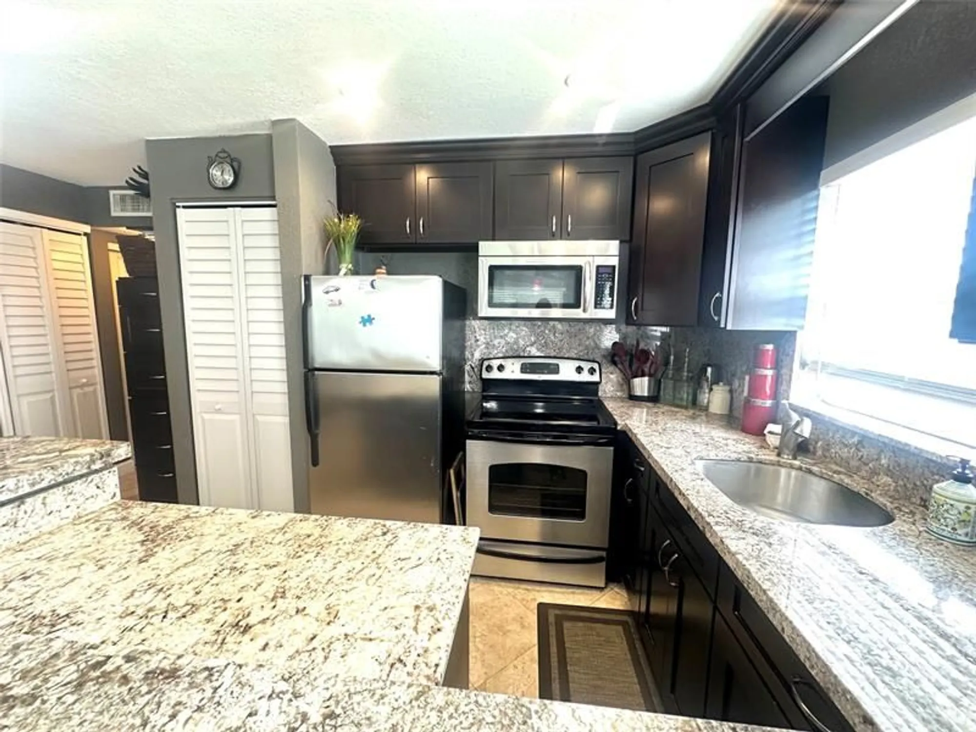 Property Slideshow image 6 of 59 | 525 tilford x # 525, Deerfield Beach, FL, 33442