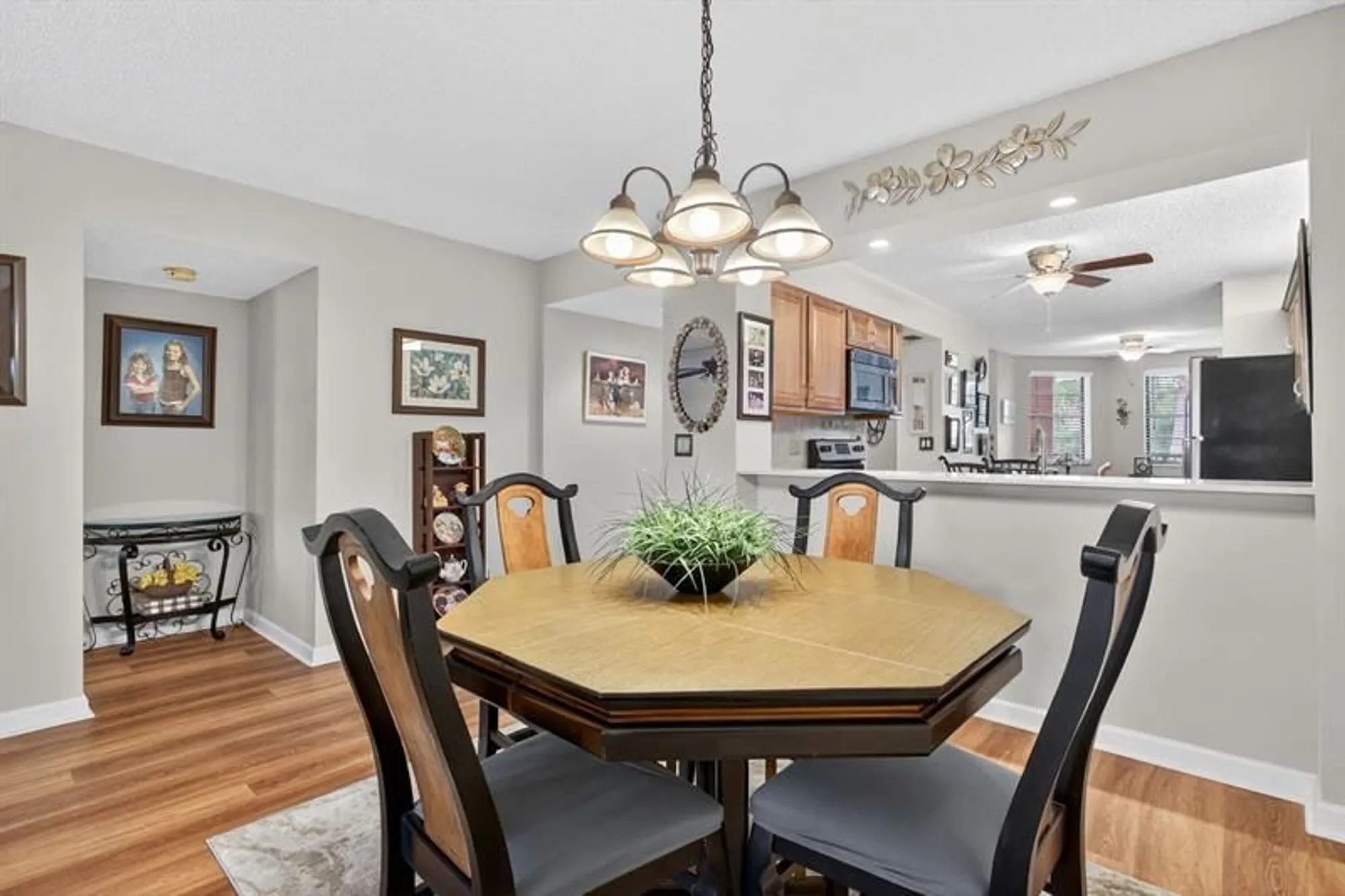 Property Slideshow image 17 of 56 | 7445 fairfax dr 209, Tamarac, FL, 33321