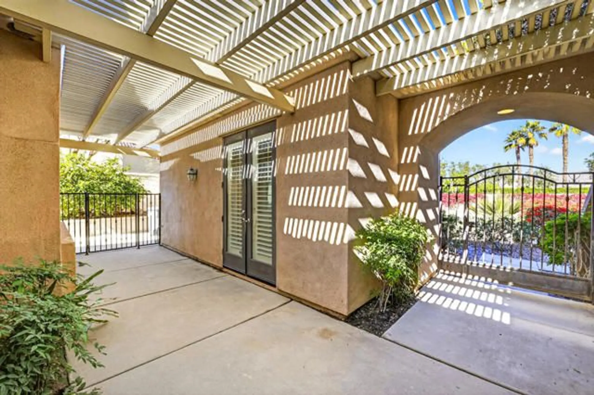 Property Slideshow image 36 of 69 | 81073 avenida tres lagunas, Indio, CA, 92203