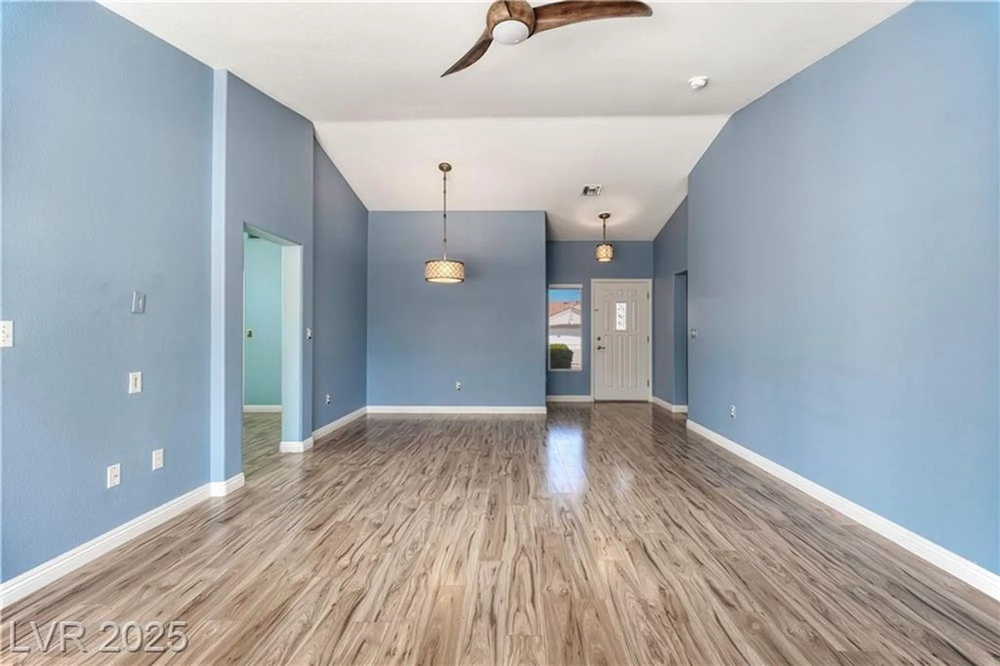 Property Slideshow image 32 of 43 | 11017 clear meadows dr, Las Vegas, NV, 89134