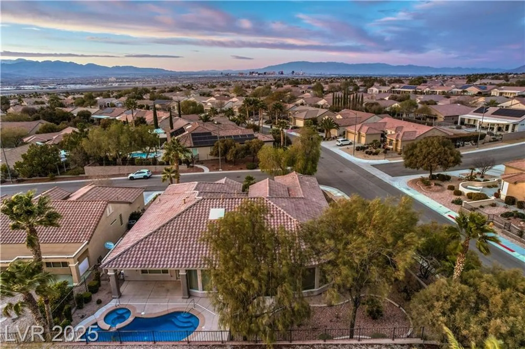 Property Slideshow image 46 of 65 | 2170 peyten park st, Henderson, NV, 89052