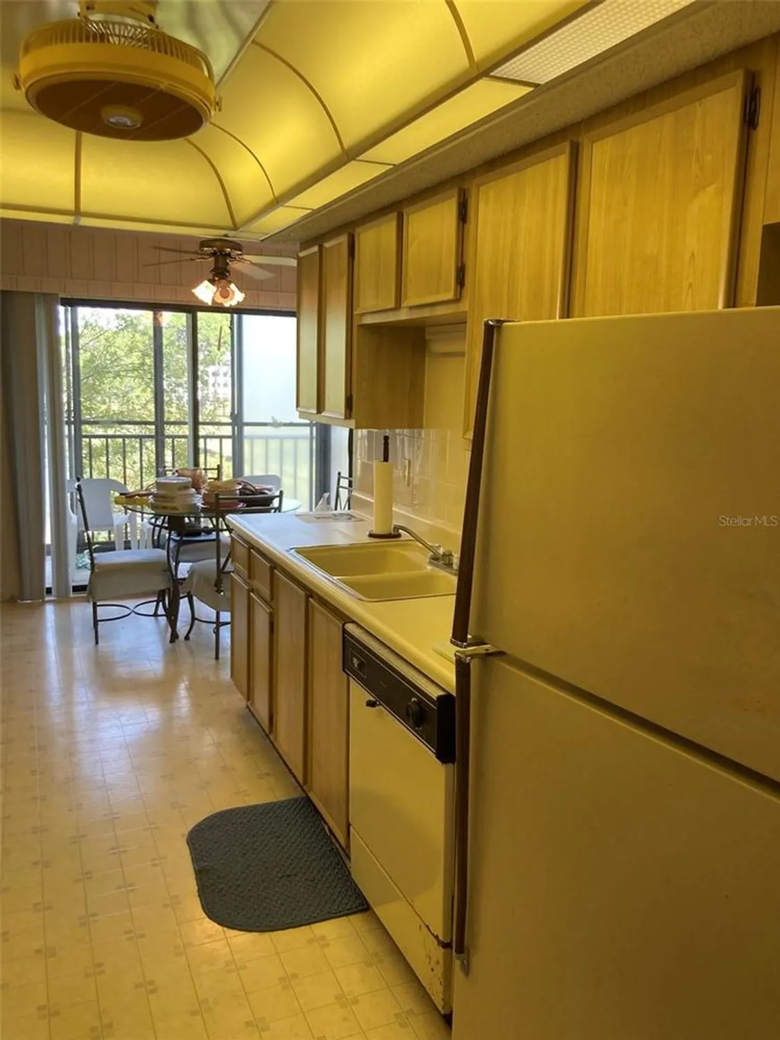 Property Slideshow image 5 of 50 | 8174 terrace garden dr n unit 307, St Petersburg, FL, 33709