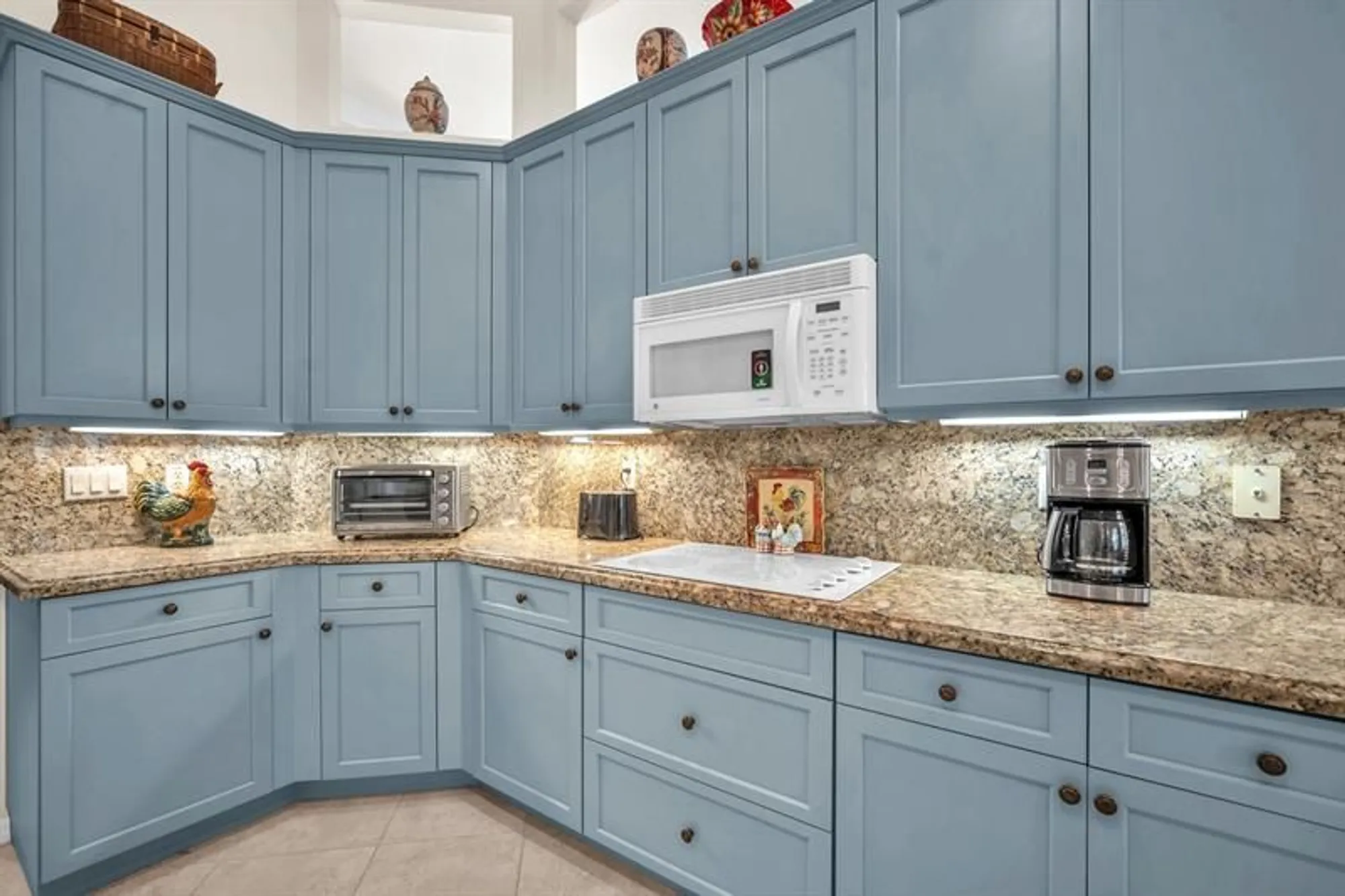 Property Slideshow image 13 of 67 | 6585 murano way, Lake Worth, FL, 33467