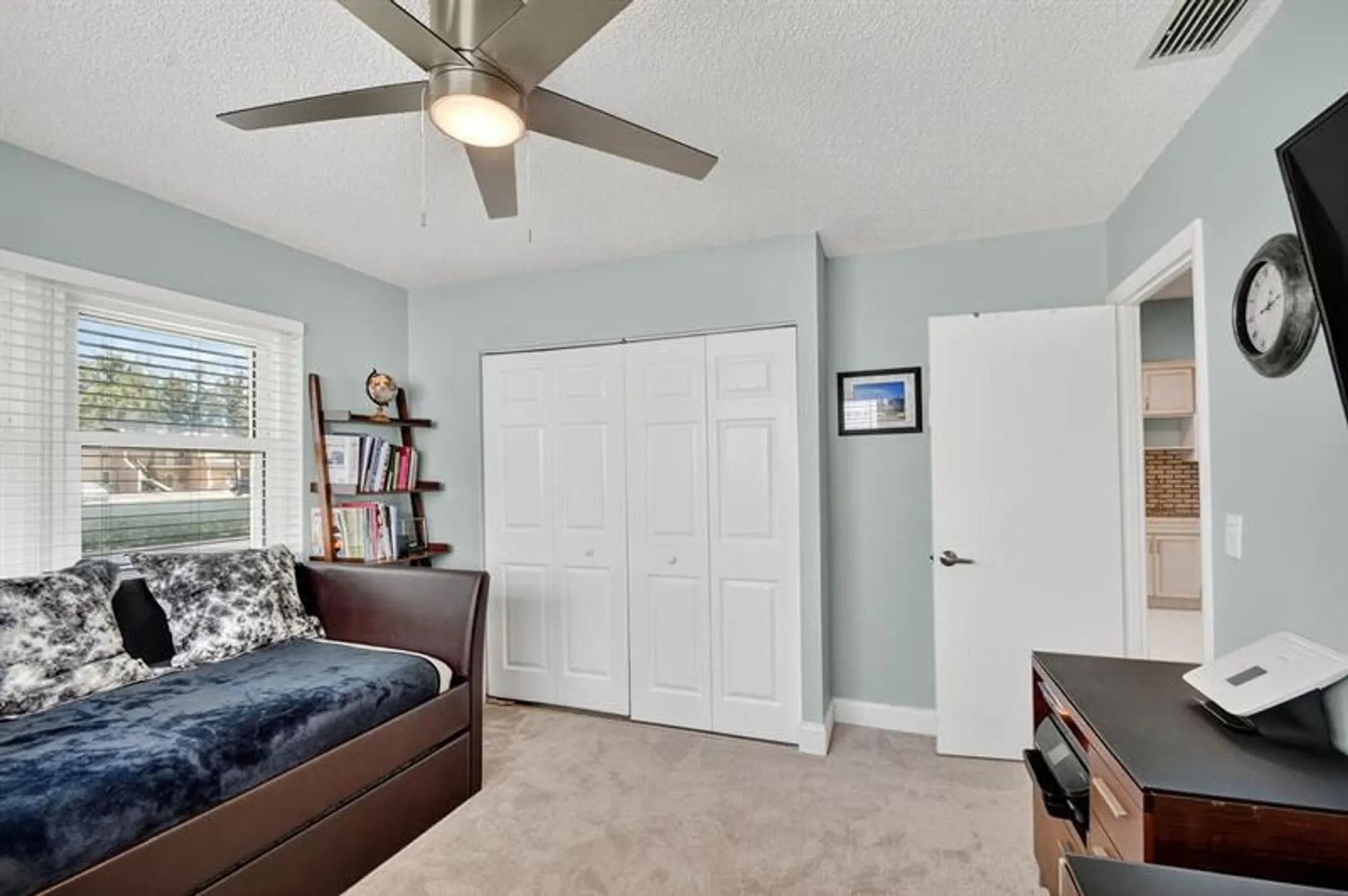 Property Slideshow image 20 of 45 | 121 lake meryl dr, West Palm Beach, FL, 33411