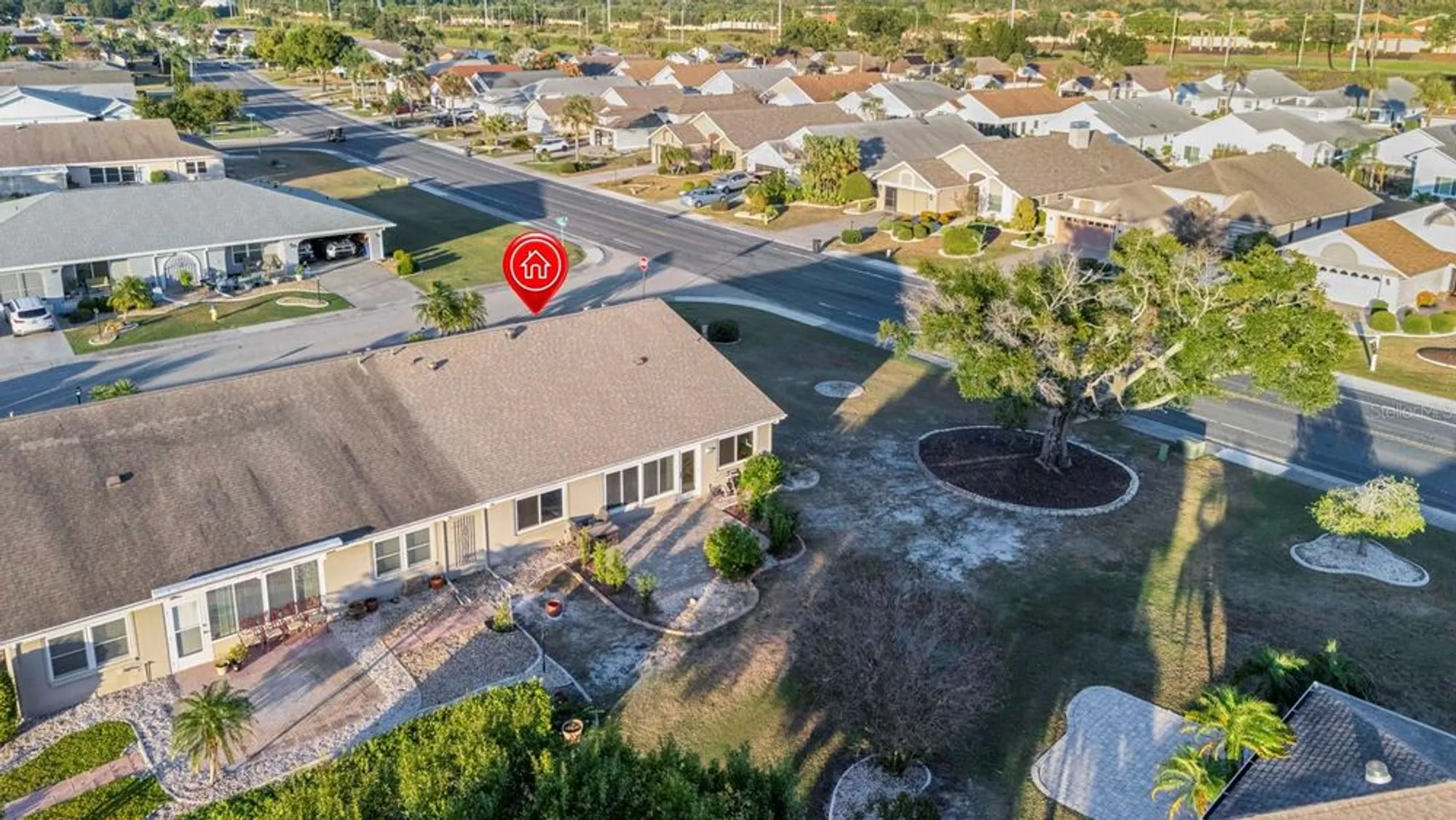 Property Slideshow image 8 of 43 | 302 stroll ln, Sun City Center, FL, 33573