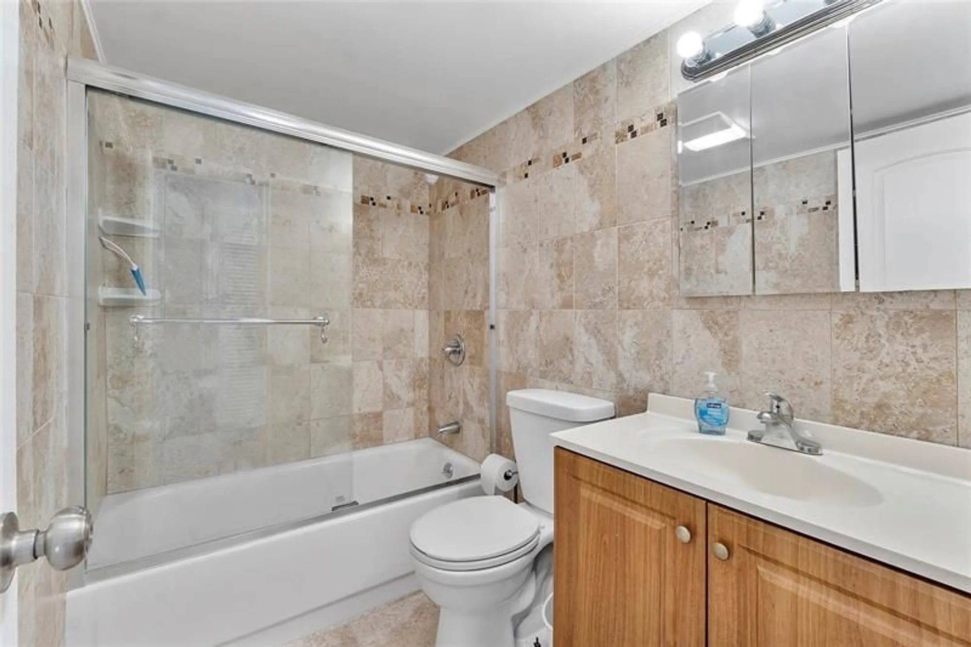 Property Slideshow image 11 of 31 | 518 durham r # 518, Deerfield Beach, FL, 33442