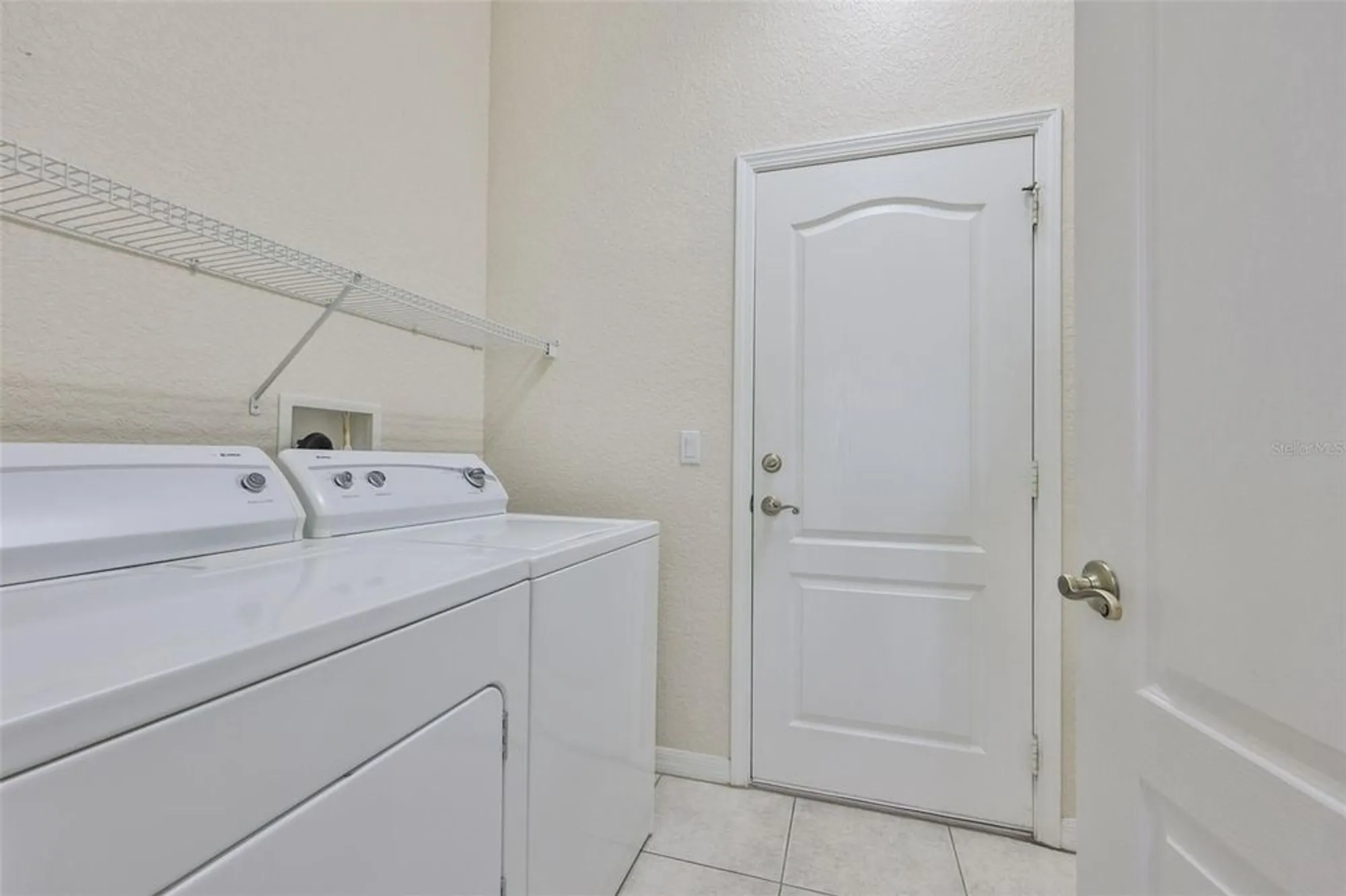 Property Slideshow image 10 of 40 | 840 king leon way, Sun City Center, FL, 33573