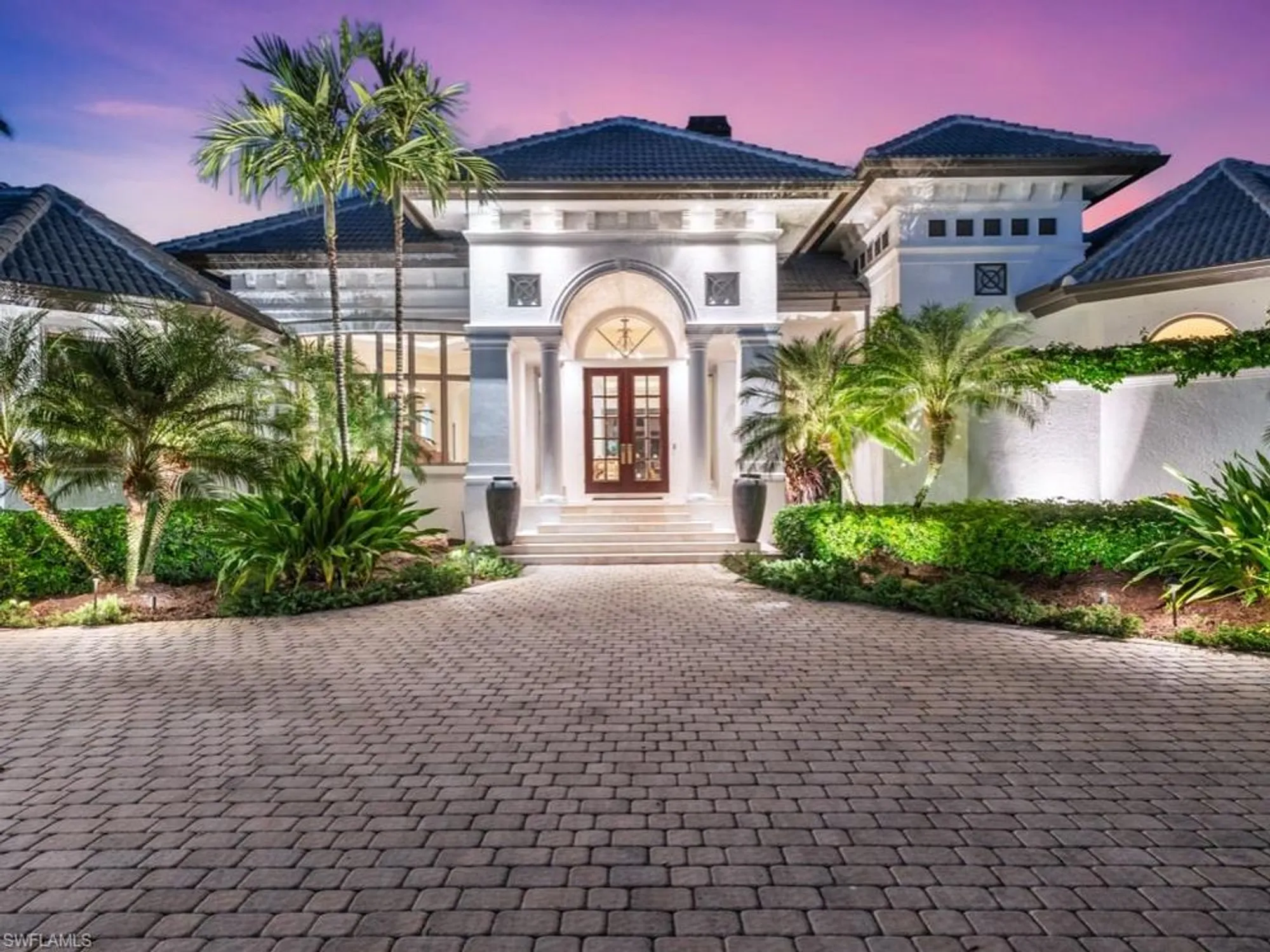 Property Slideshow image 2 of 50 | 26271 woodlyn dr, Bonita Springs, FL, 34134