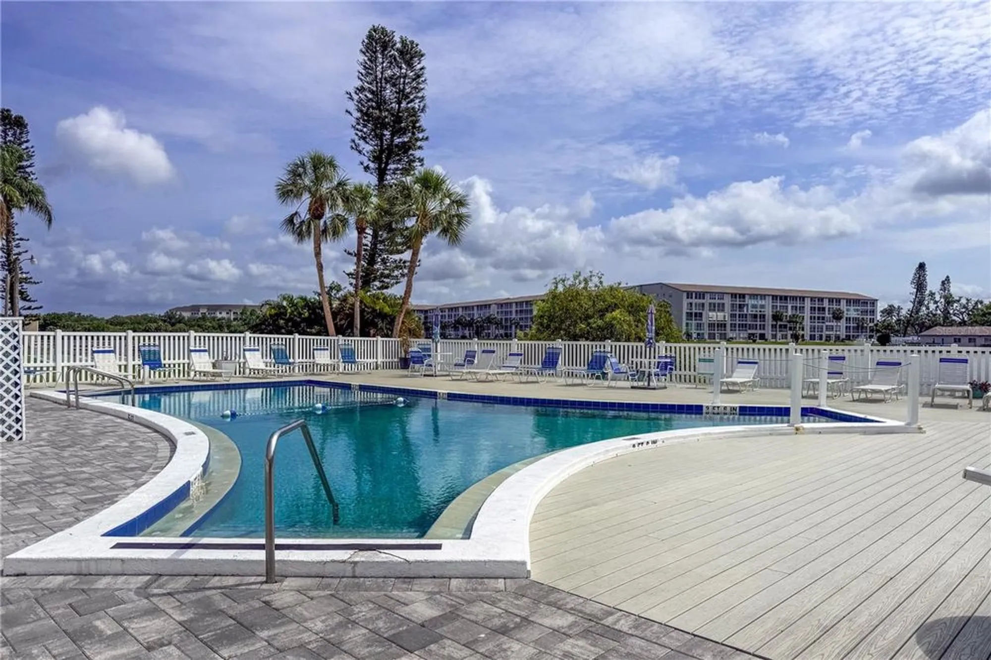 Property Slideshow image 25 of 38 | 4189 heron way # 406e, Bradenton, FL, 34205