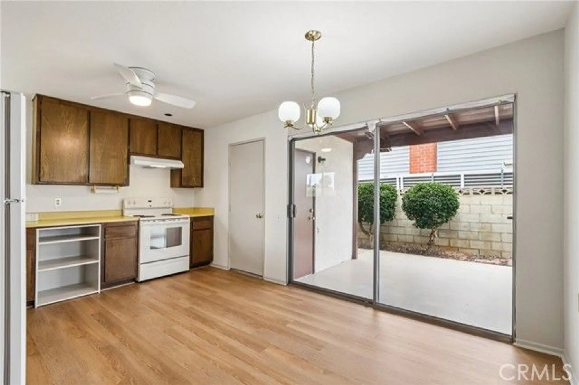 Property Slideshow image 13 of 39 | 27640 camden way, Menifee, CA, 92586