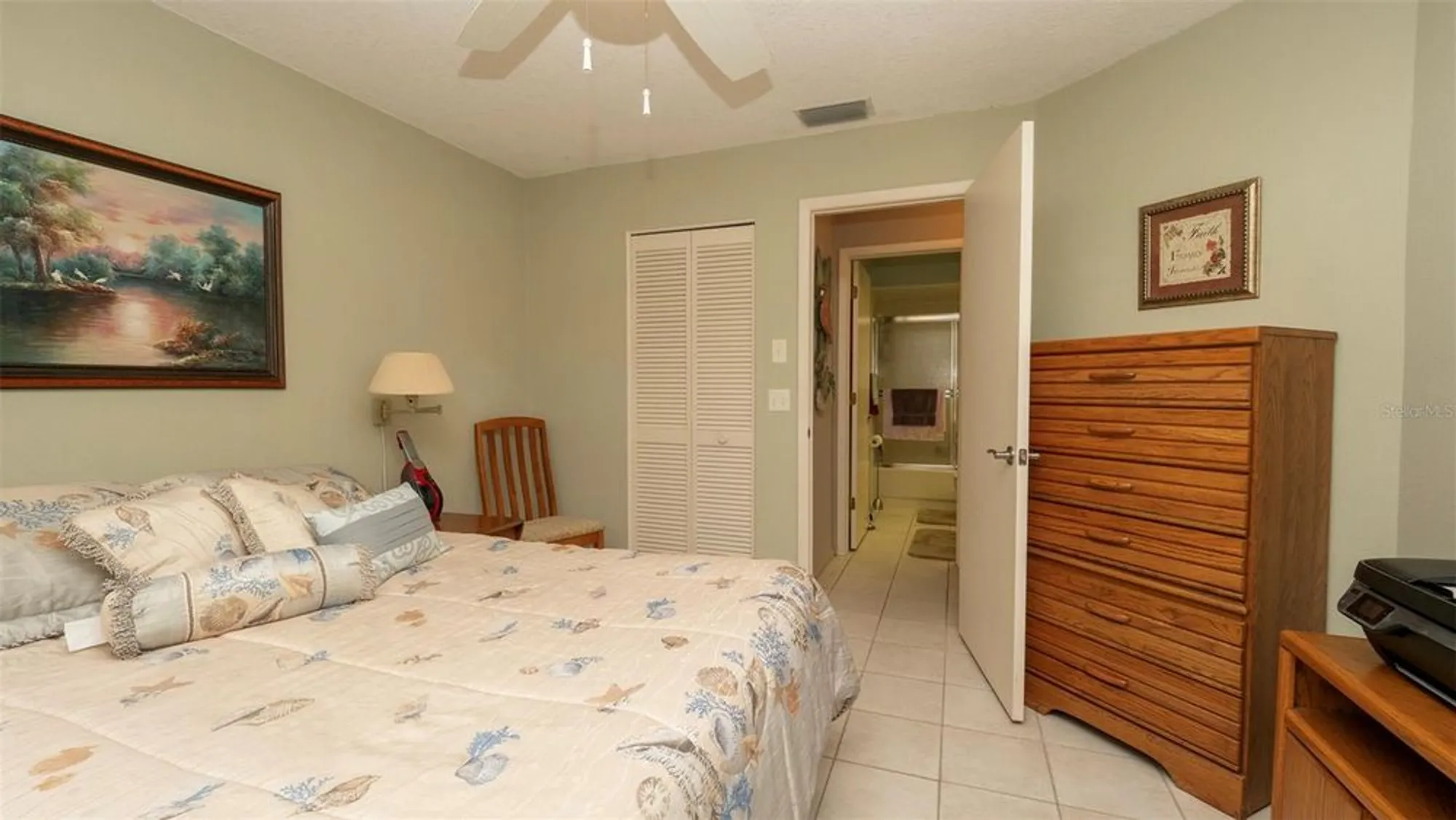 Property Slideshow image 17 of 34 | 6620 brambleleaf dr, Spring Hill, FL, 34606