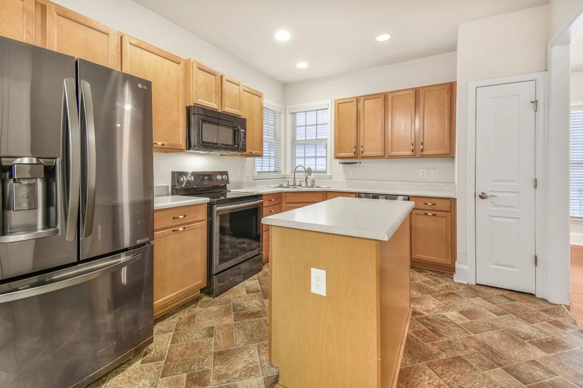 Property Slideshow image 10 of 35 | 234 old towne dr, Mount Juliet, TN, 37122