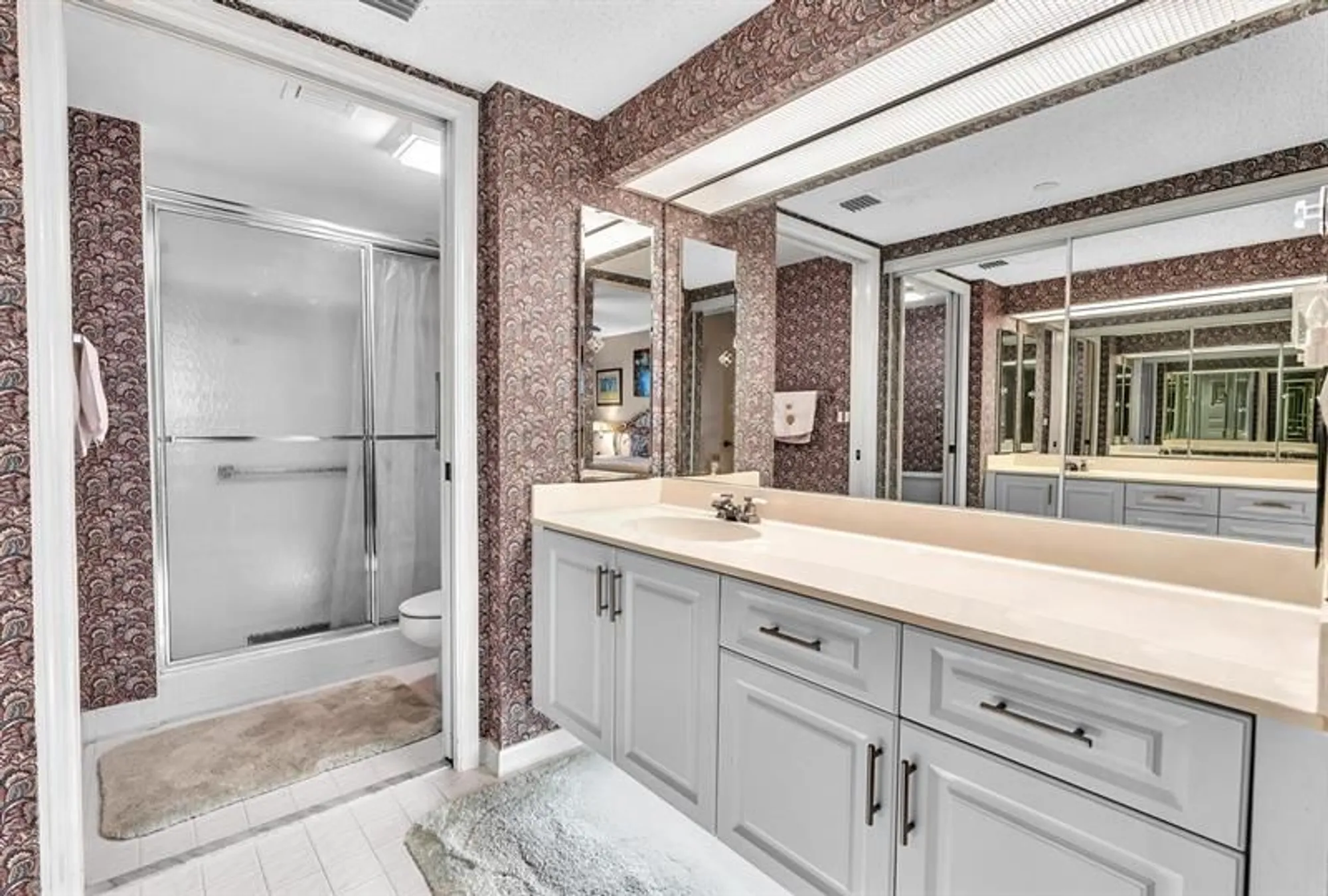 Property Slideshow image 29 of 75 | 9587 weldon cir b311, Tamarac, FL, 33321