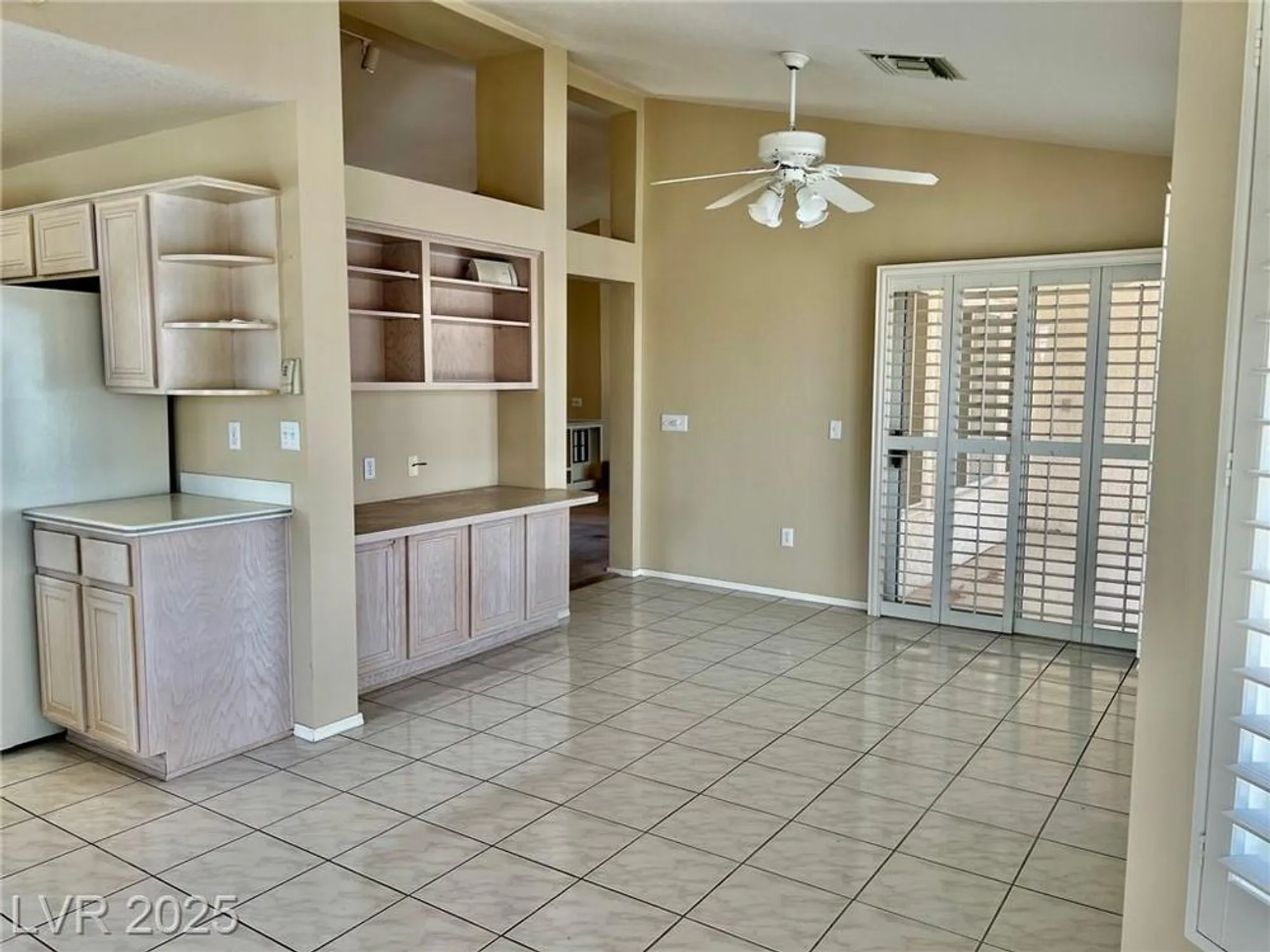 Property Slideshow image 8 of 23 | 3004 lotus hill dr, Las Vegas, NV, 89134
