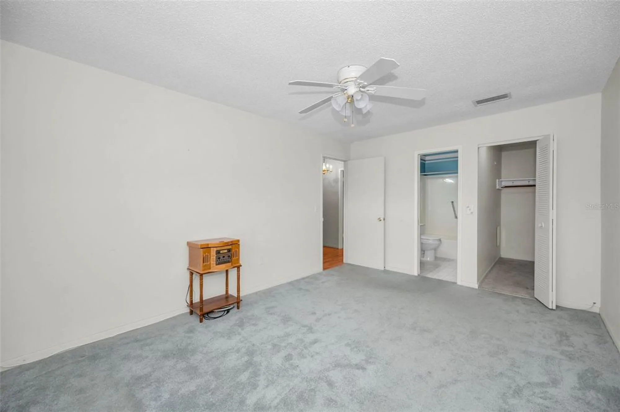Property Slideshow image 35 of 84 | 5501 80th st n unit 405, St Petersburg, FL, 33709