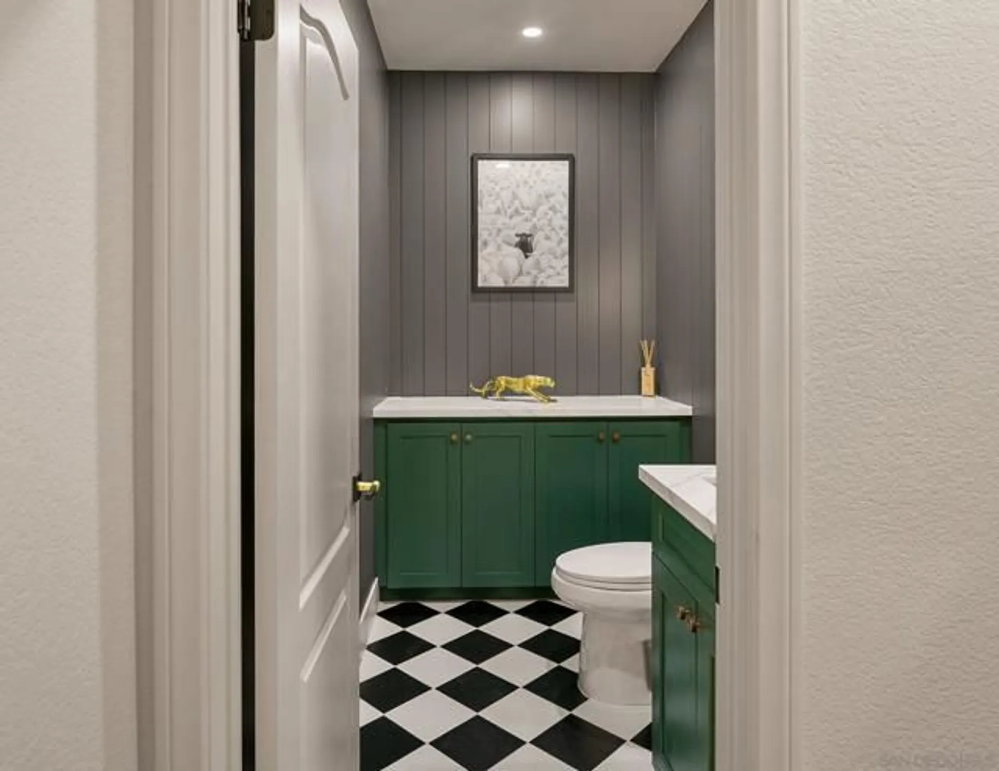 Property Slideshow image 29 of 61 | 10528 pinion trl, Escondido, CA, 92026