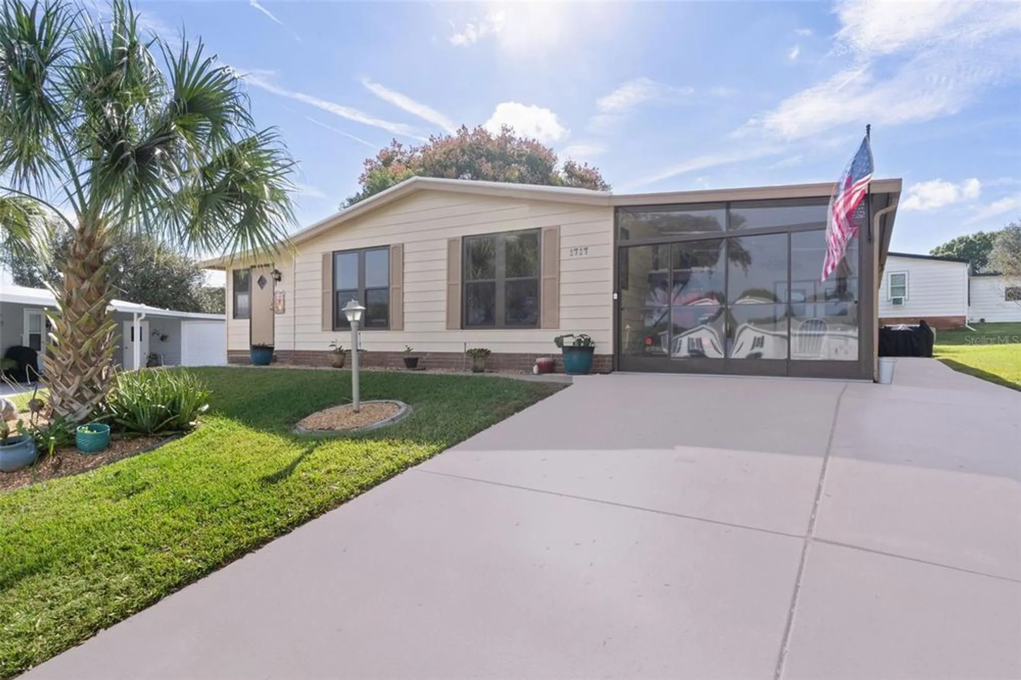 Property Slideshow image 5 of 42 | 1717 palm aire dr, Lady Lake, FL, 32159