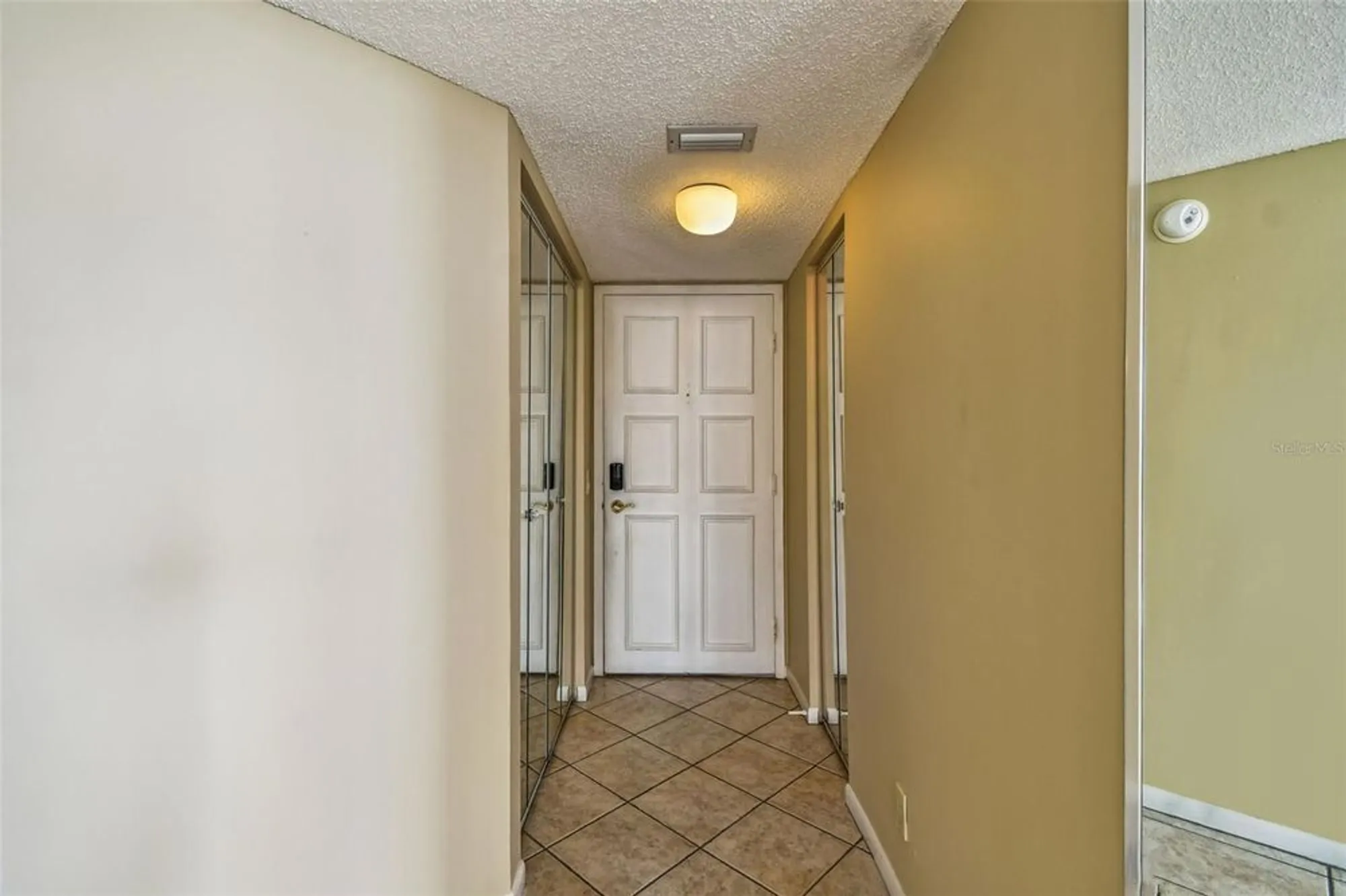 Property Slideshow image 35 of 49 | 6104 palma del mar blvd s apt 402, St Petersburg, FL, 33715