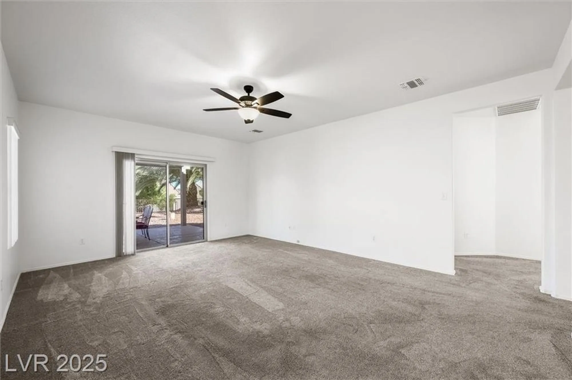 Property Slideshow image 9 of 34 | 2134 desert woods dr, Henderson, NV, 89012