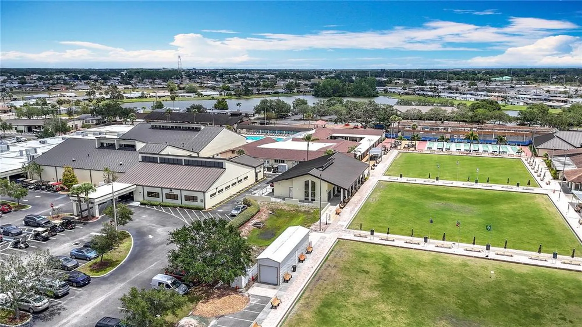 Property Slideshow image 34 of 41 | 904 desert hills dr, Sun City Center, FL, 33573