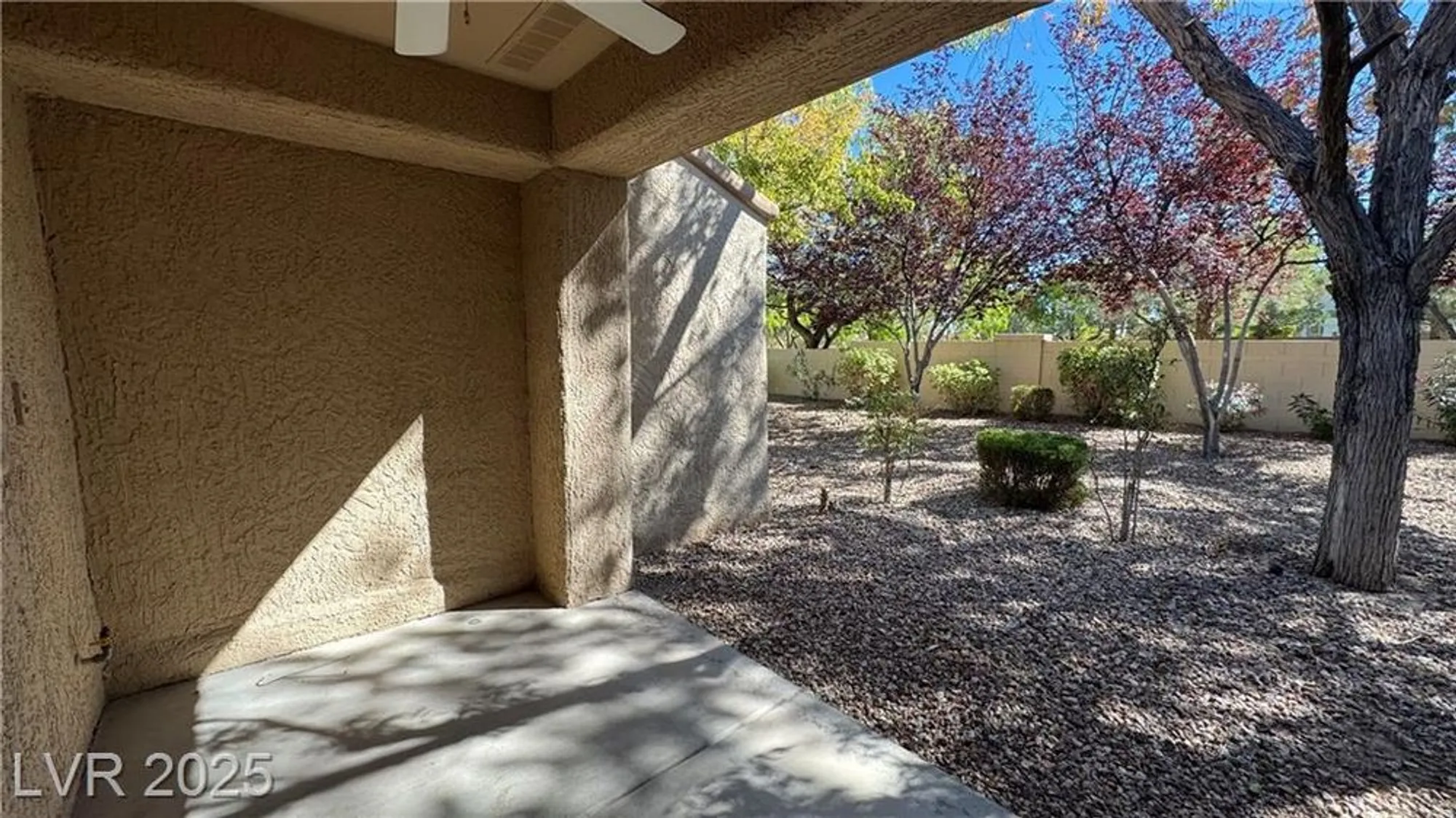 Property Slideshow image 3 of 27 | 2202 spring water dr, Las Vegas, NV, 89134