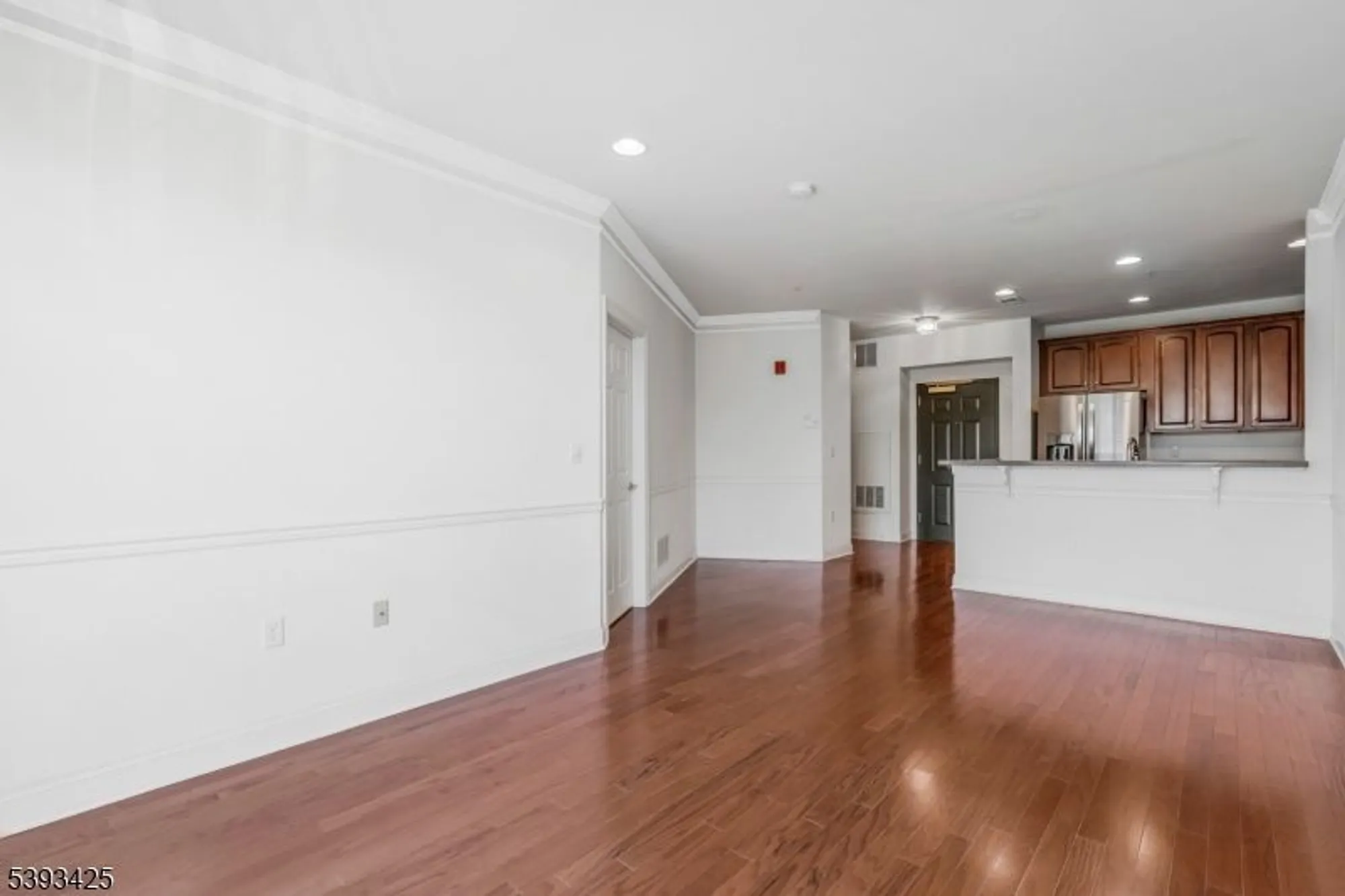 Property Slideshow image 10 of 29 | 266 victoria dr, Bridgewater, NJ, 08807