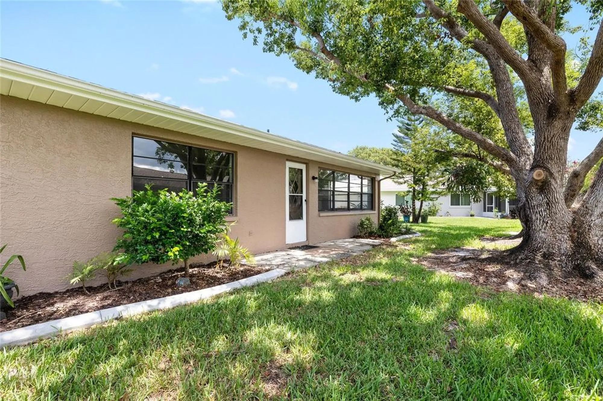 Property Slideshow image 27 of 33 | 1530 ingram dr # 1530, Sun City Center, FL, 33573