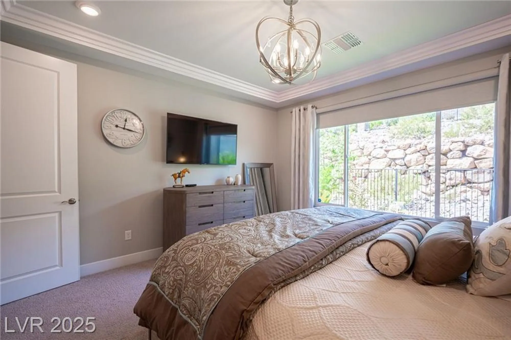 Property Slideshow image 33 of 55 | 35 cliffwater st, Henderson, NV, 89011