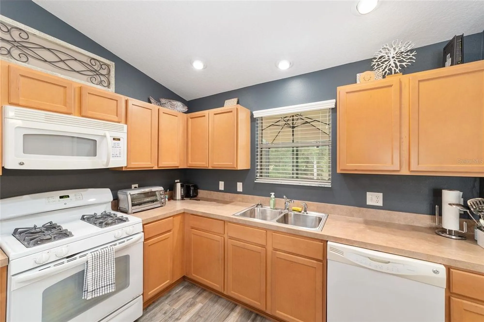 Property Slideshow image 18 of 58 | 2020 harston trl, The Villages, FL, 32162