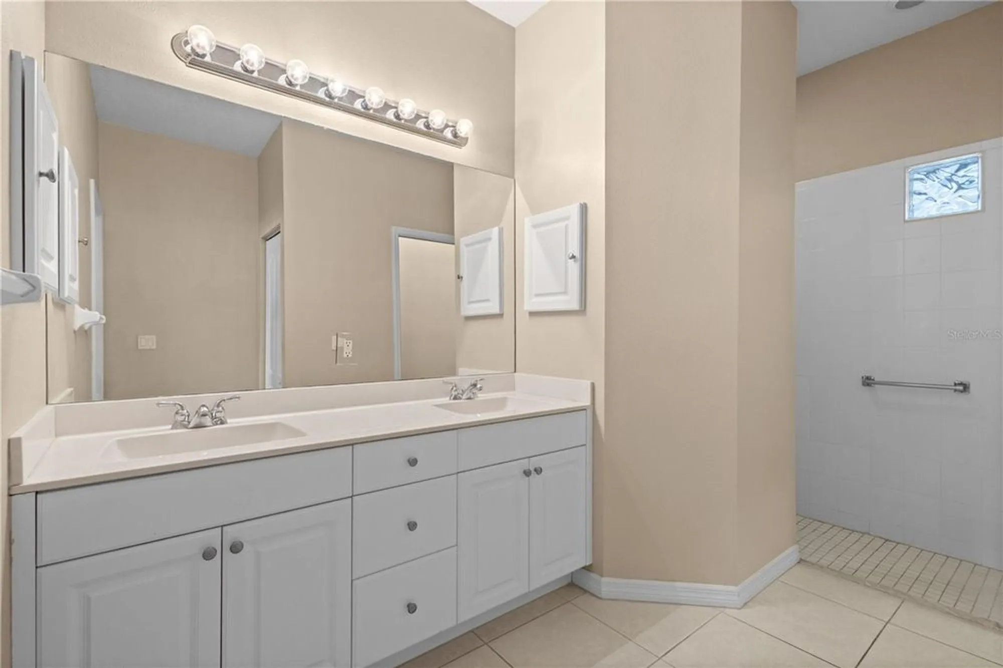 Property Slideshow image 18 of 46 | 1625 monarch dr # 1625, Venice, FL, 34293