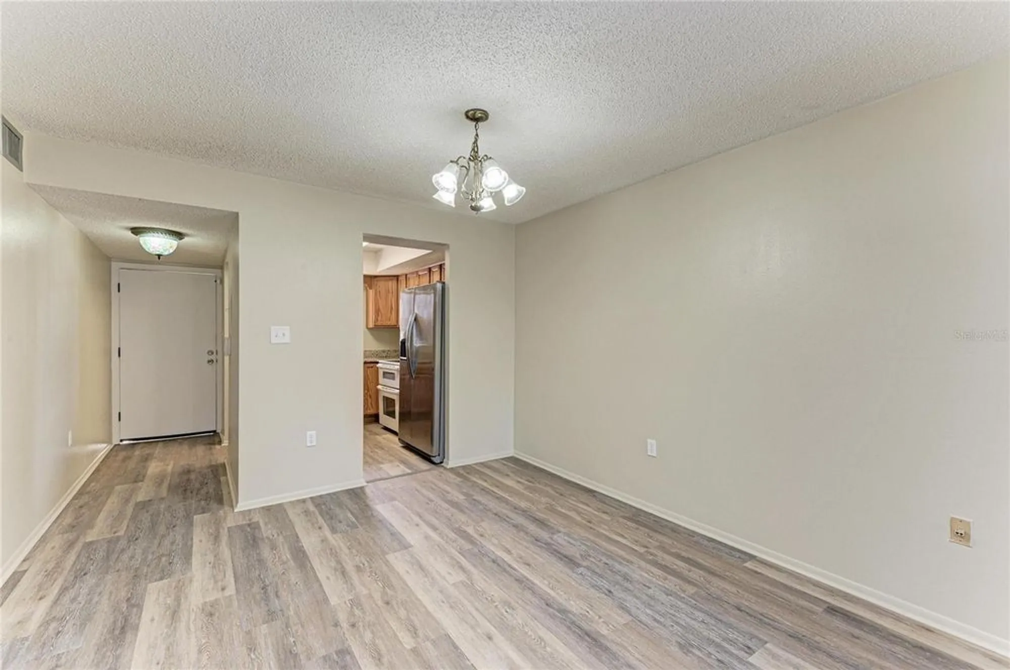 Property Slideshow image 4 of 37 | 3531 lake bayshore dr # j106, Bradenton, FL, 34205