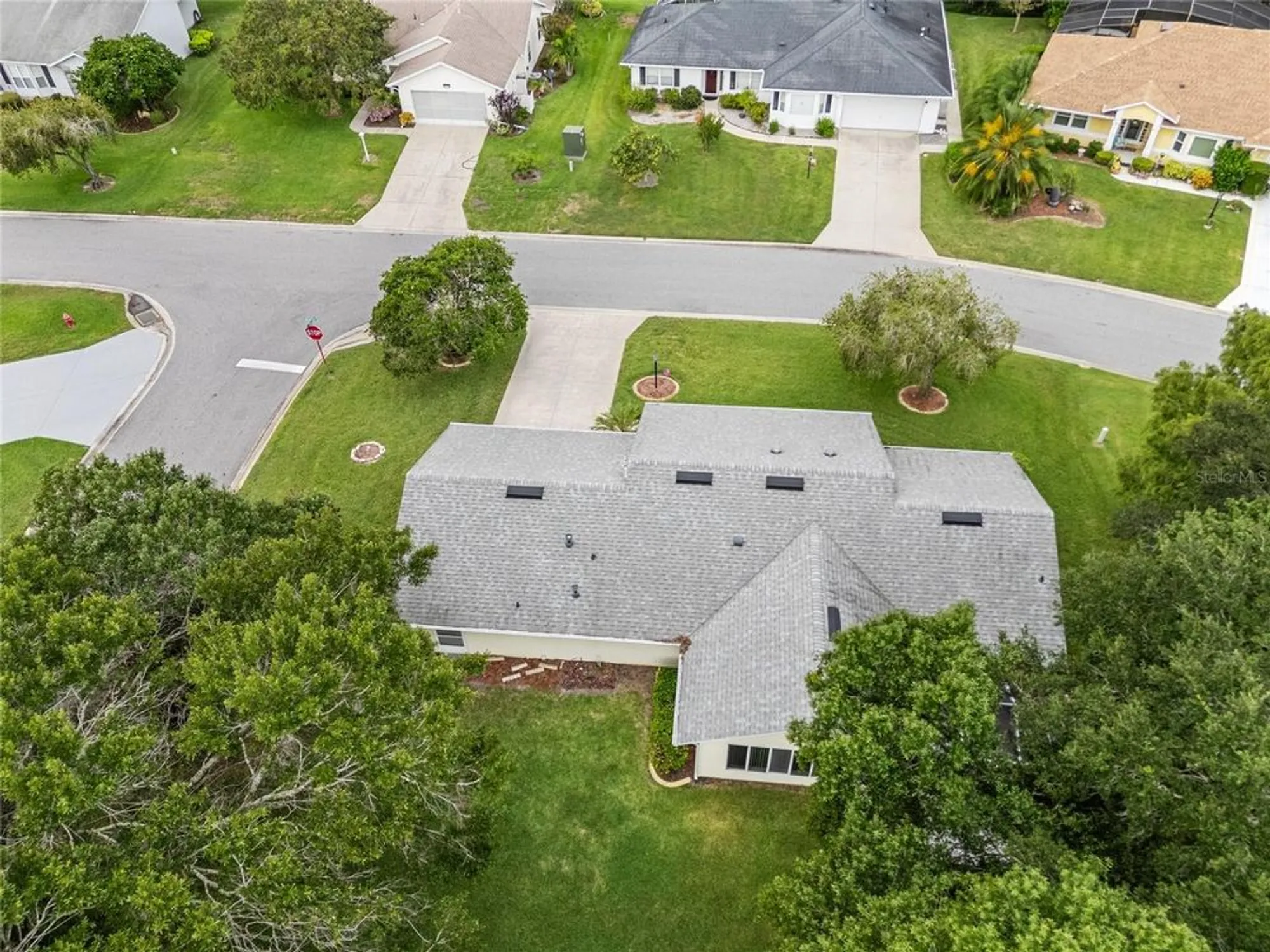 Property Slideshow image 27 of 47 | 27107 racquet cir, Leesburg, FL, 34748