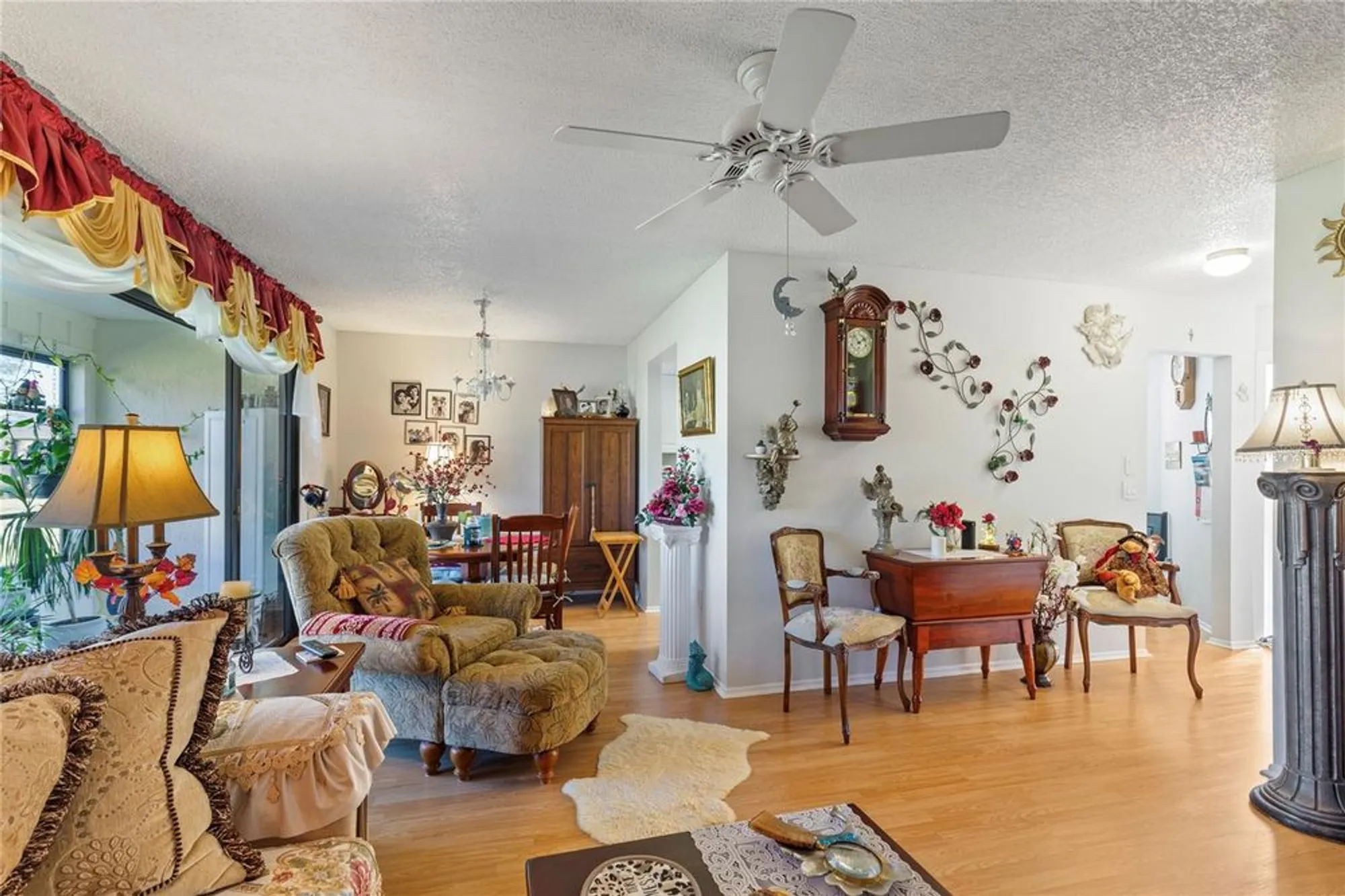 Property Slideshow image 16 of 32 | 9309 trowbridge ct, New Port Richey, FL, 34655