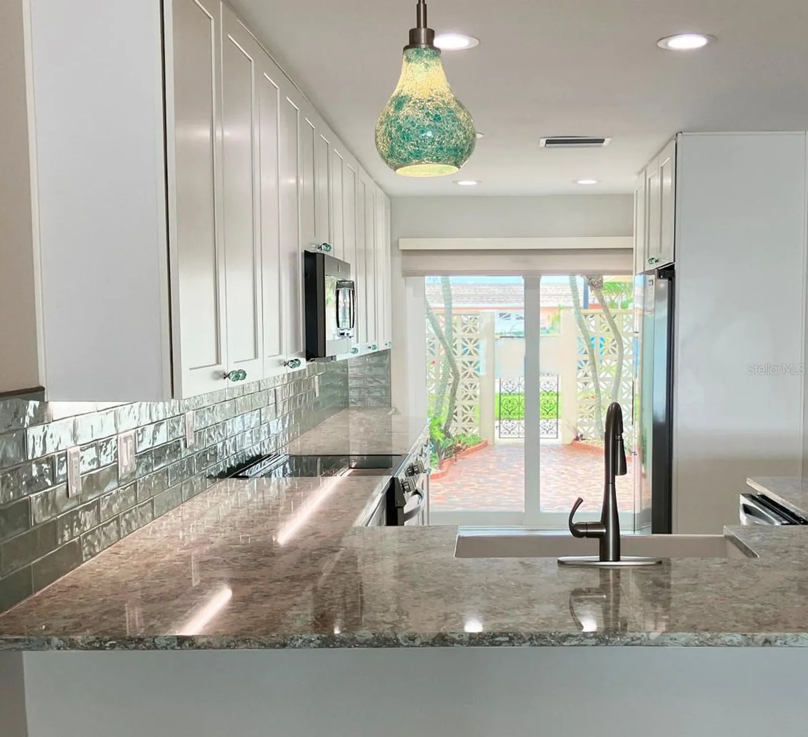 Property Slideshow image 5 of 17 | 628 boca ciega point blvd s, Saint Petersburg, FL, 33708