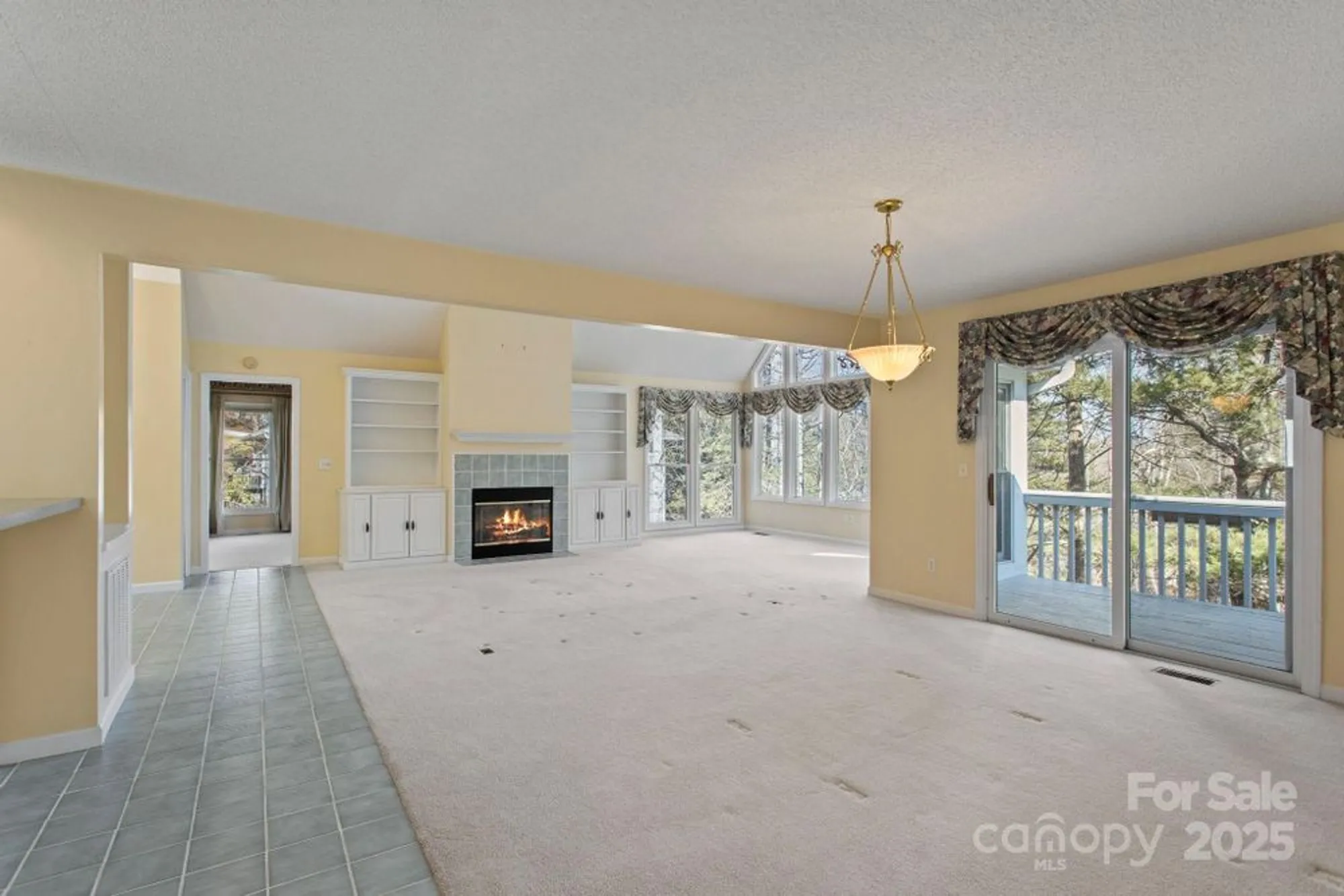 Property Slideshow image 8 of 42 | 514 cobblestone ln 45, Flat Rock, NC, 28731