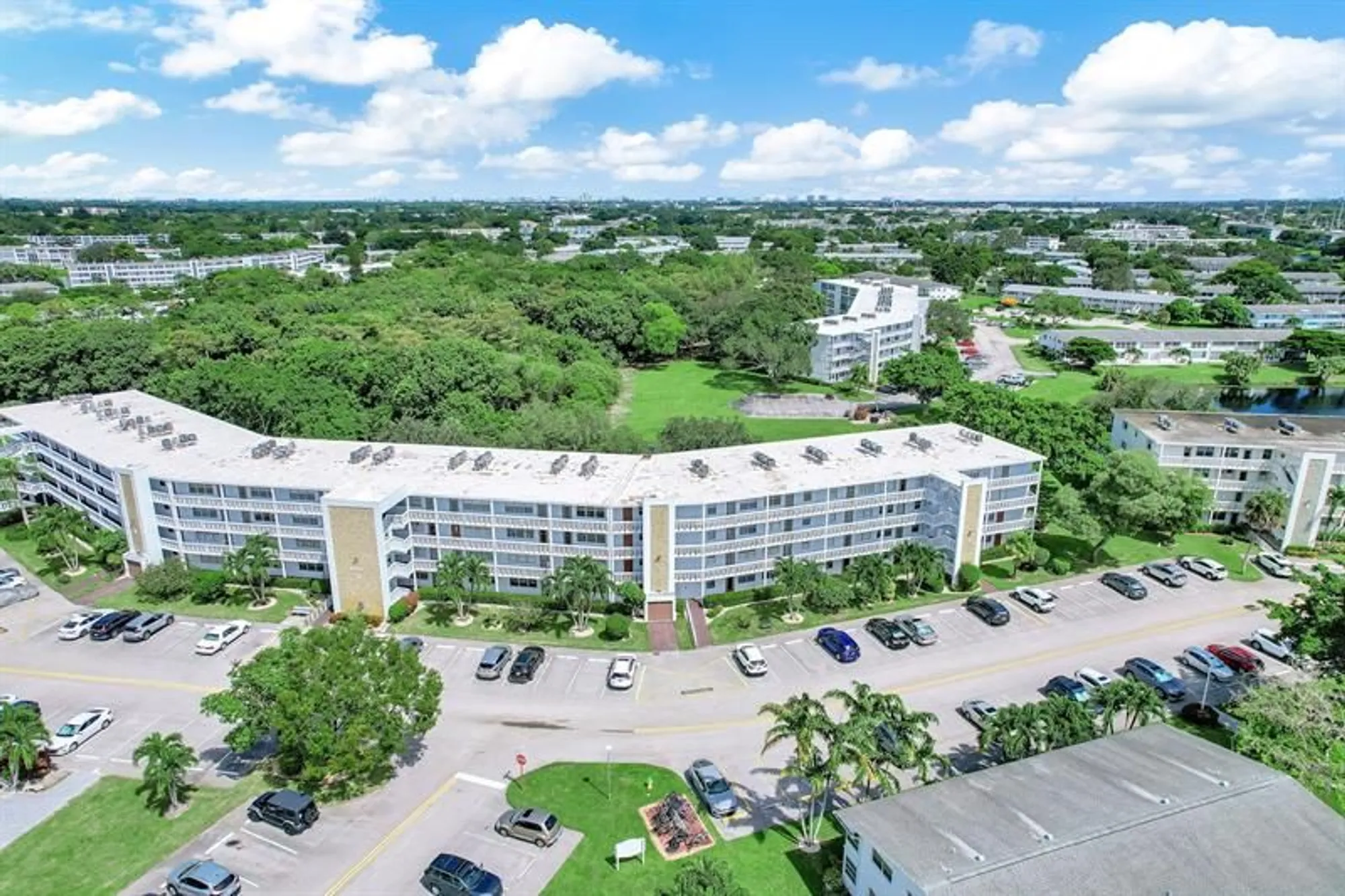 Property Slideshow image 43 of 47 | 2038 newport h # 2038, Deerfield Beach, FL, 33442