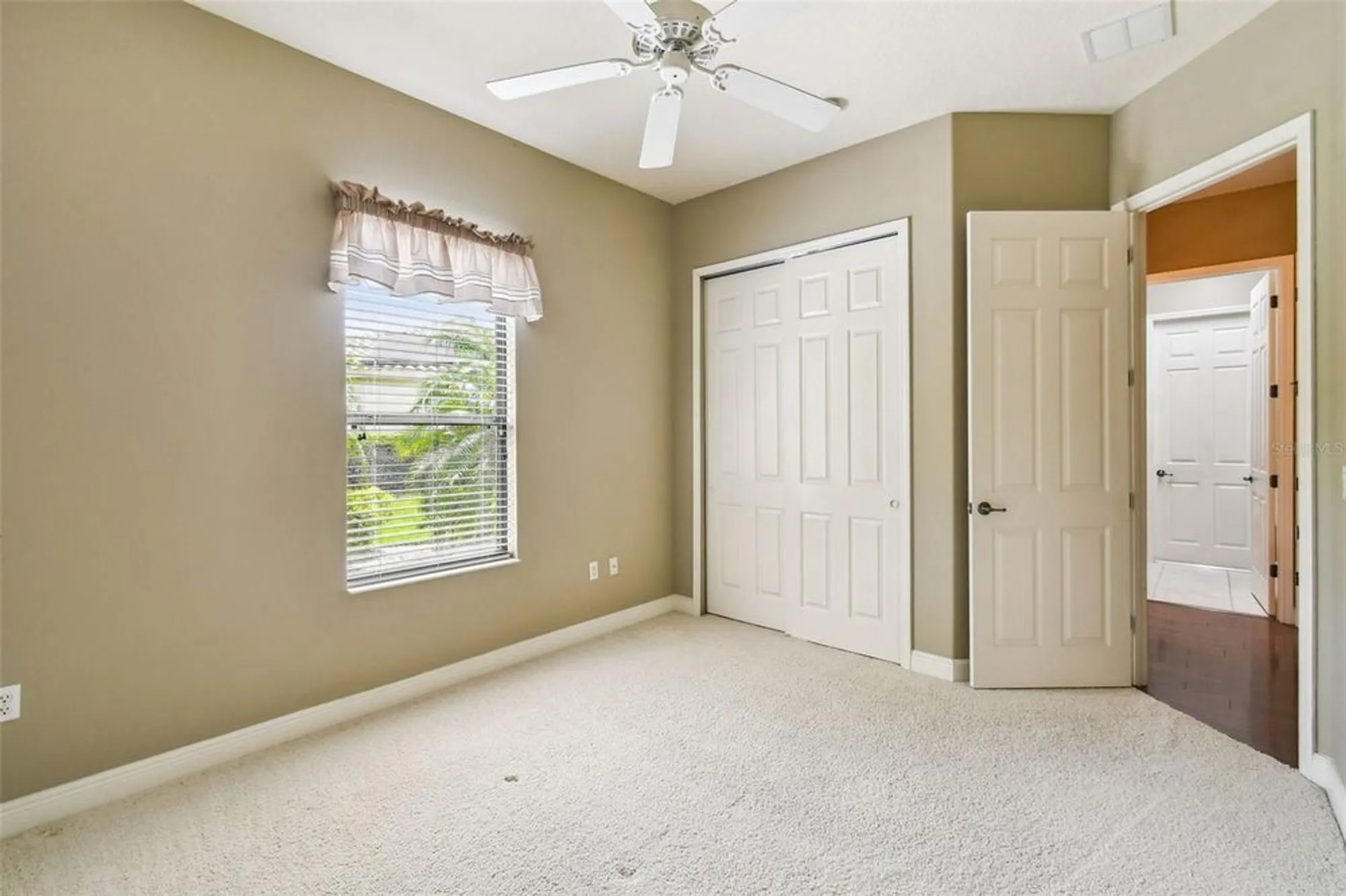 Property Slideshow image 27 of 57 | 313 santa barbara ln, Kissimmee, FL, 34759