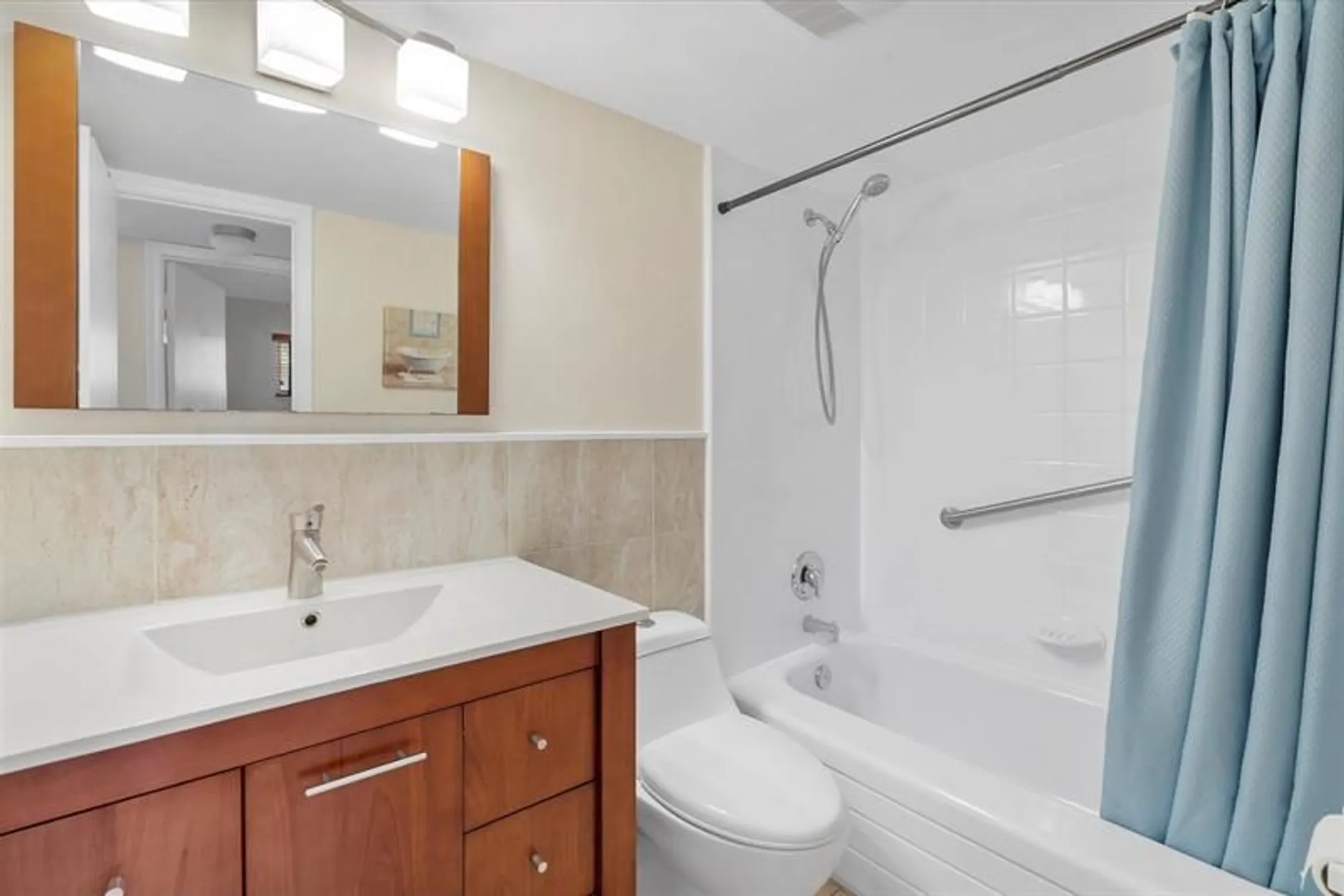 Property Slideshow image 19 of 23 | 8971 s hollybrook blvd apt 209, Pembroke Pines, FL, 33025