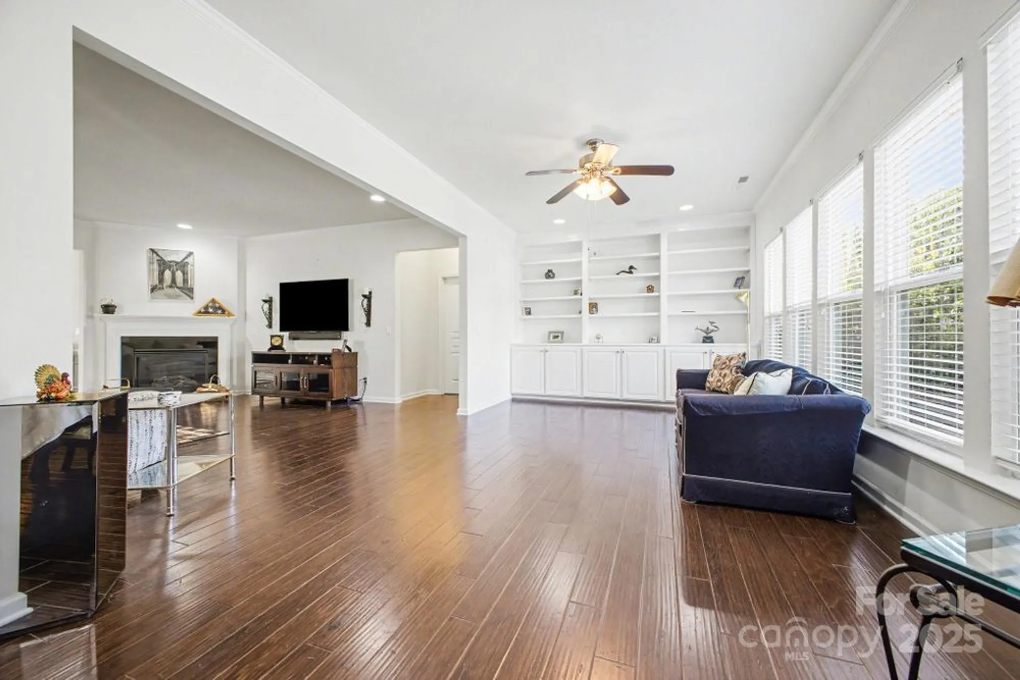 Property Slideshow image 11 of 37 | 2028 bronze leaf dr, Fort Mill, SC, 29707