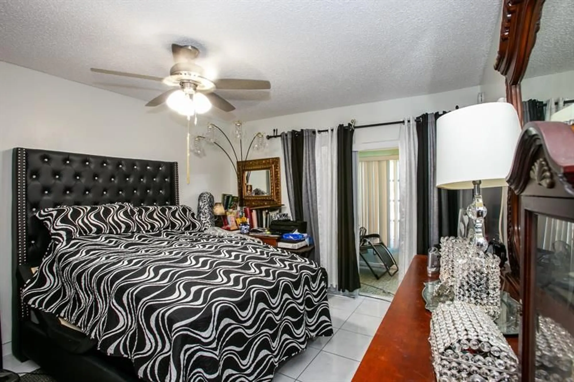 Property Slideshow image 5 of 12 | 601 nw 77th ave 205, Margate, FL, 33063