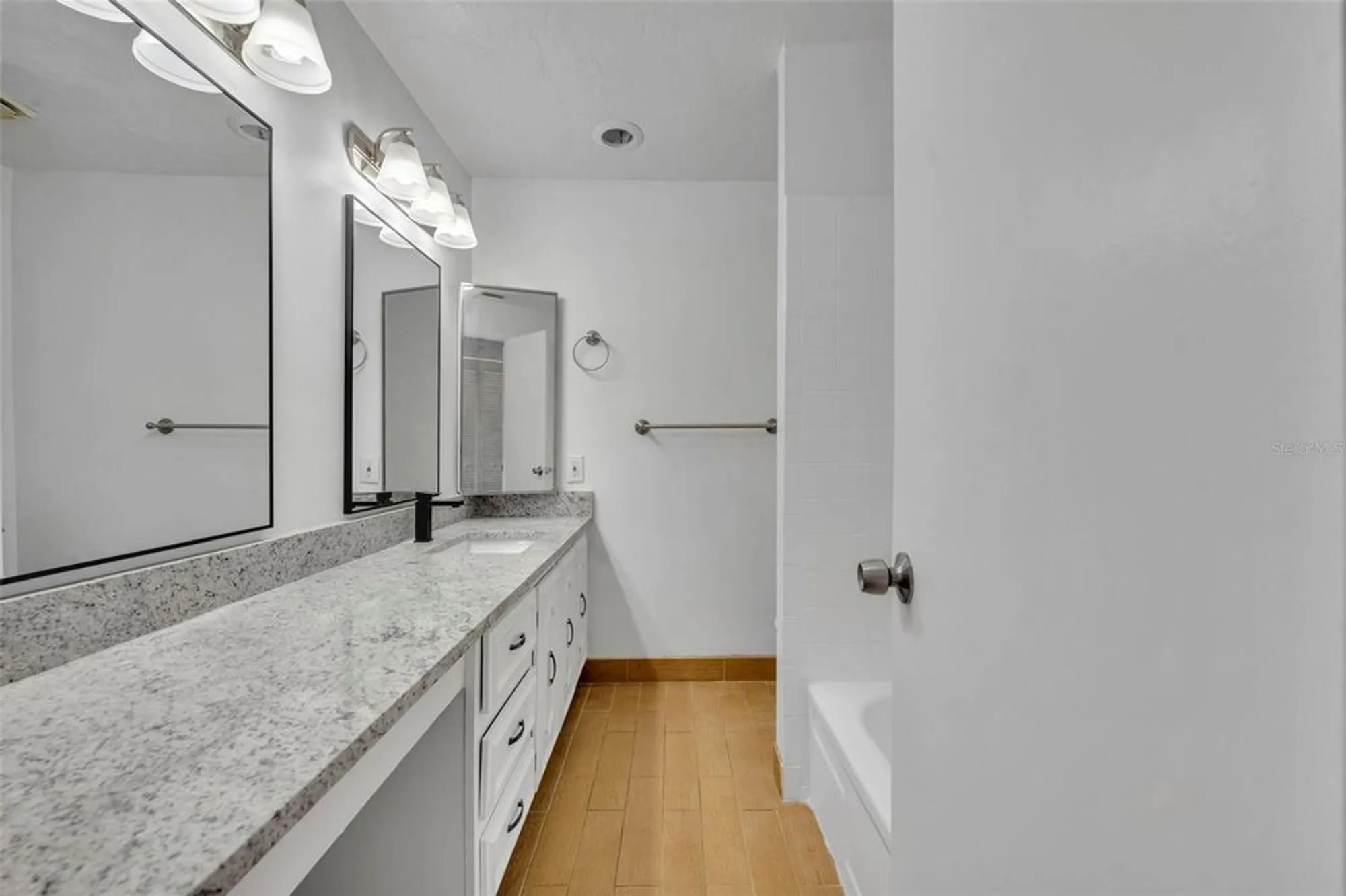 Property Slideshow image 22 of 43 | 19201 sandalwood dr # 19201, Wildwood, FL, 34785