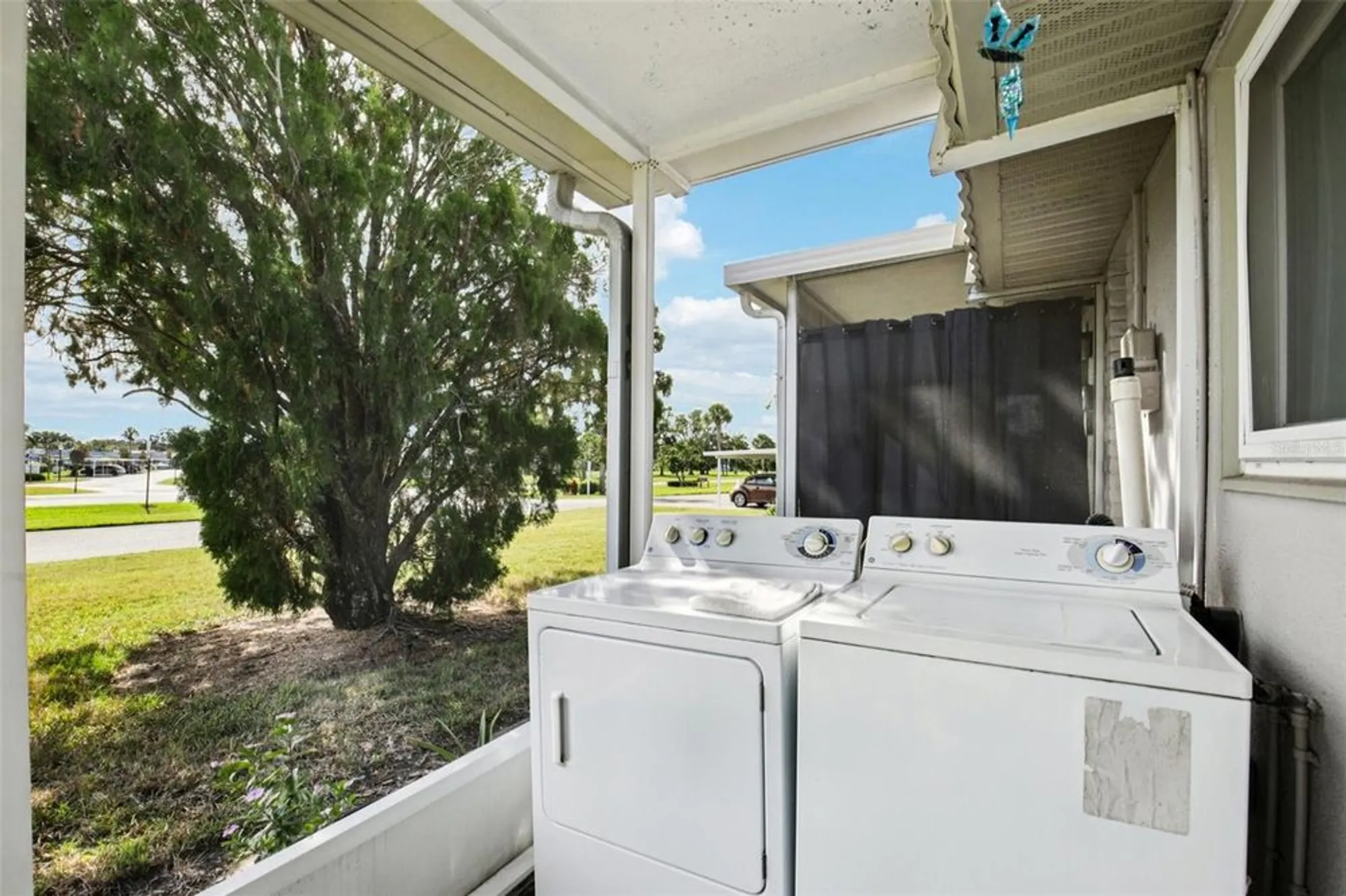 Property Slideshow image 19 of 51 | 201 kings blvd 13, Sun City Center, FL, 33573