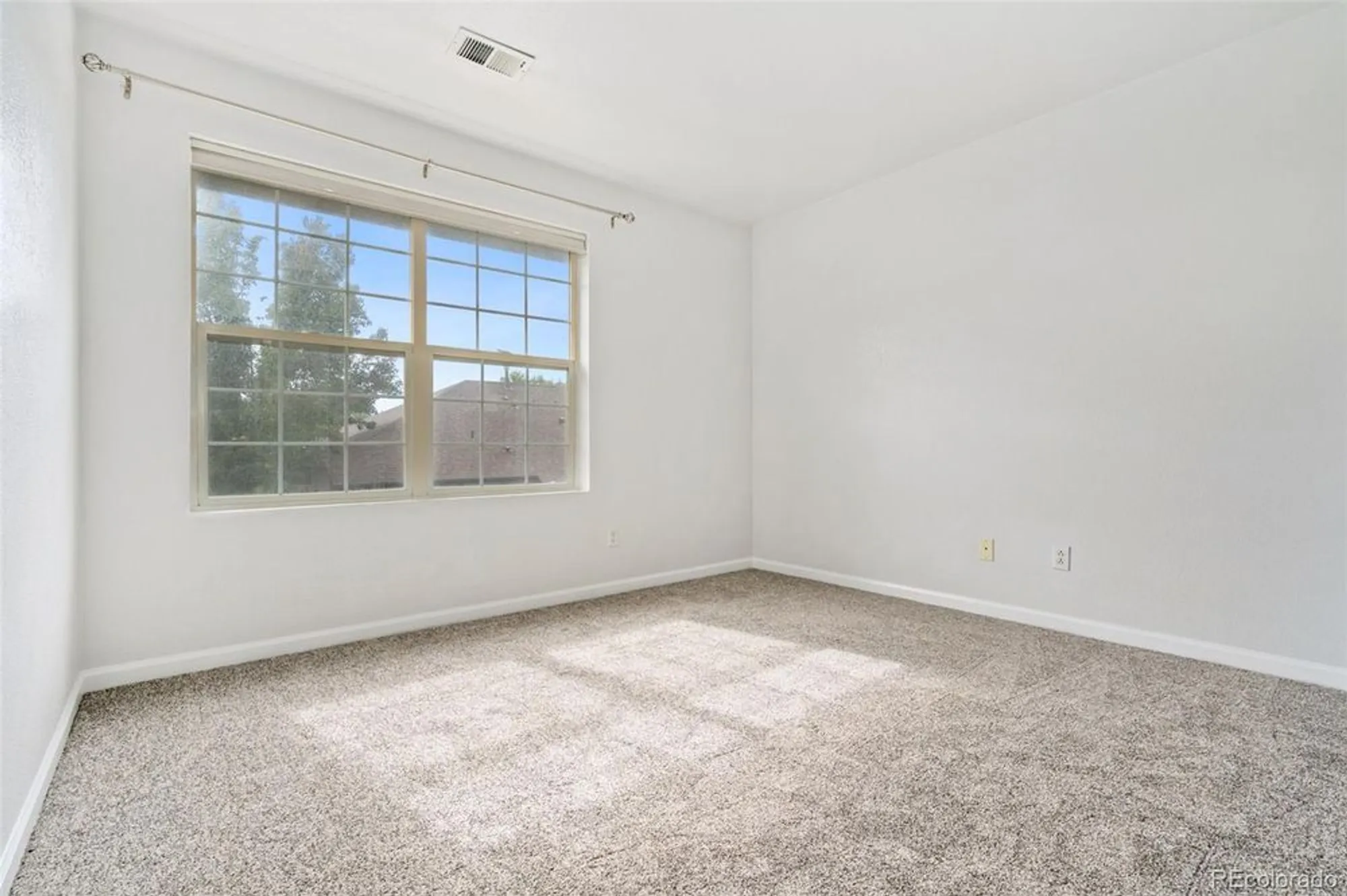 Property Slideshow image 25 of 41 | 2715 w greens dr, Littleton, CO, 80123