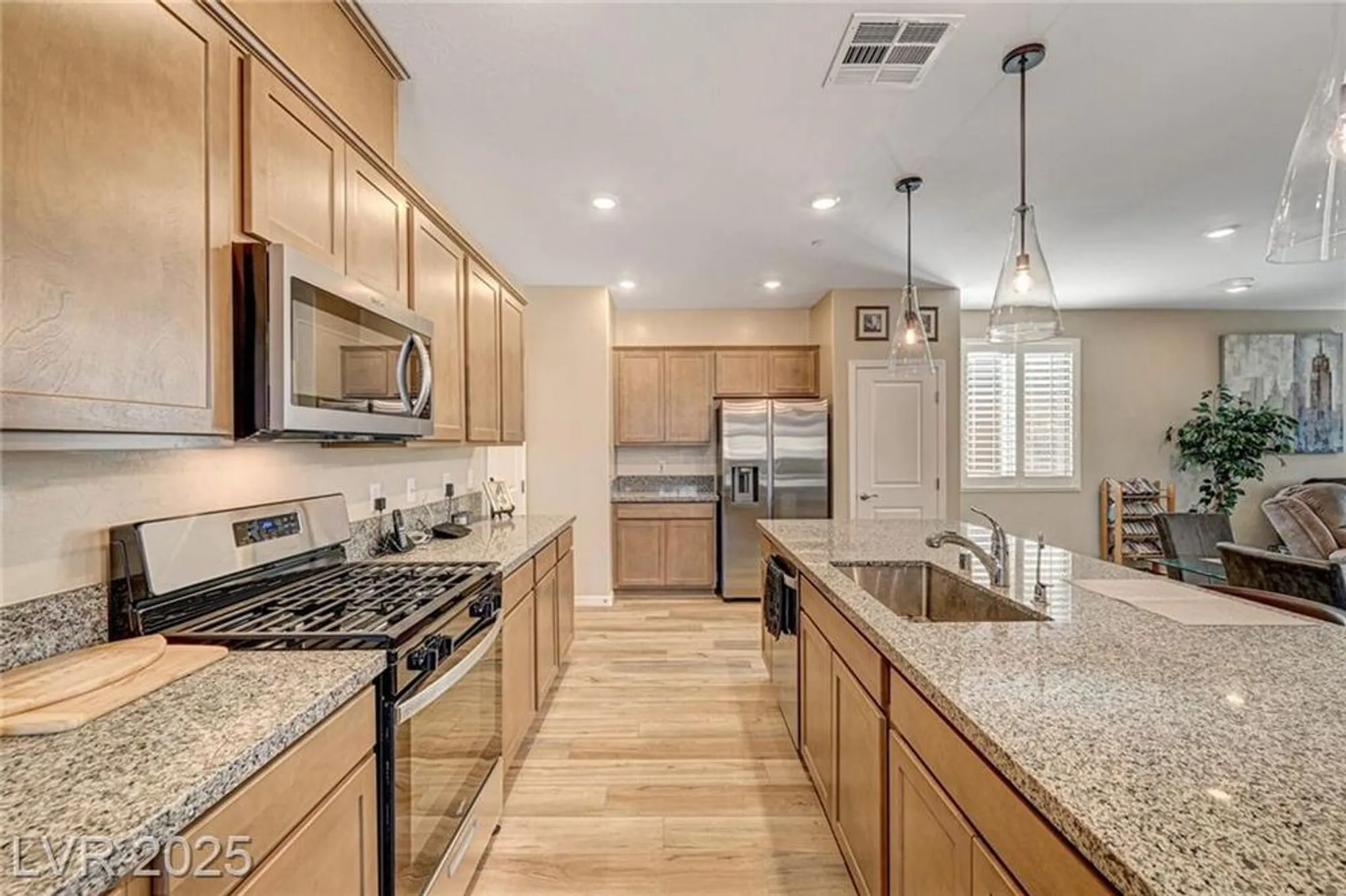 Property Slideshow image 15 of 65 | 10255 crimson currant st, Las Vegas, NV, 89143