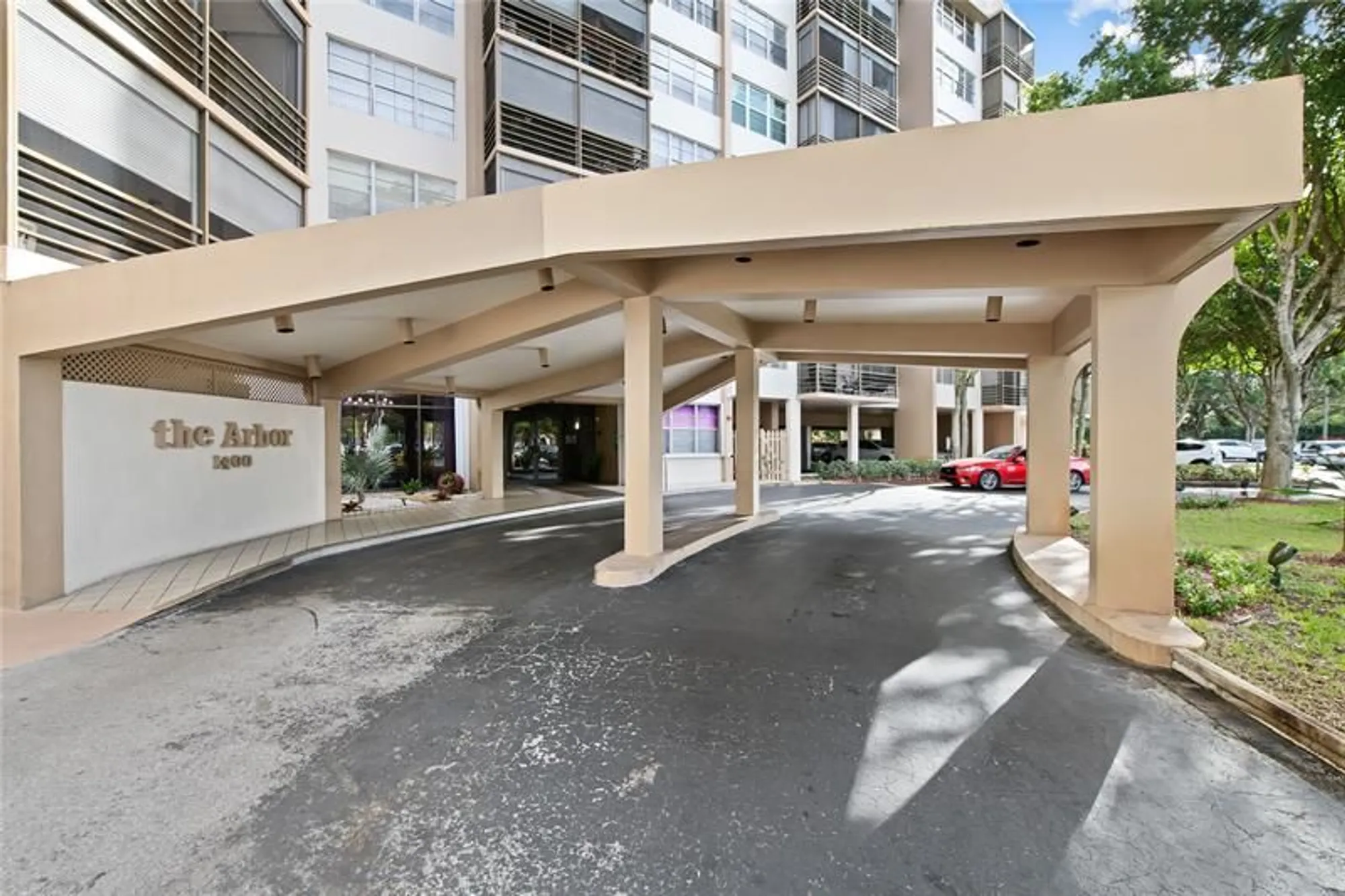 Property Slideshow image 23 of 28 | 1400 saint charles pl 615, Pembroke Pines, FL, 33026