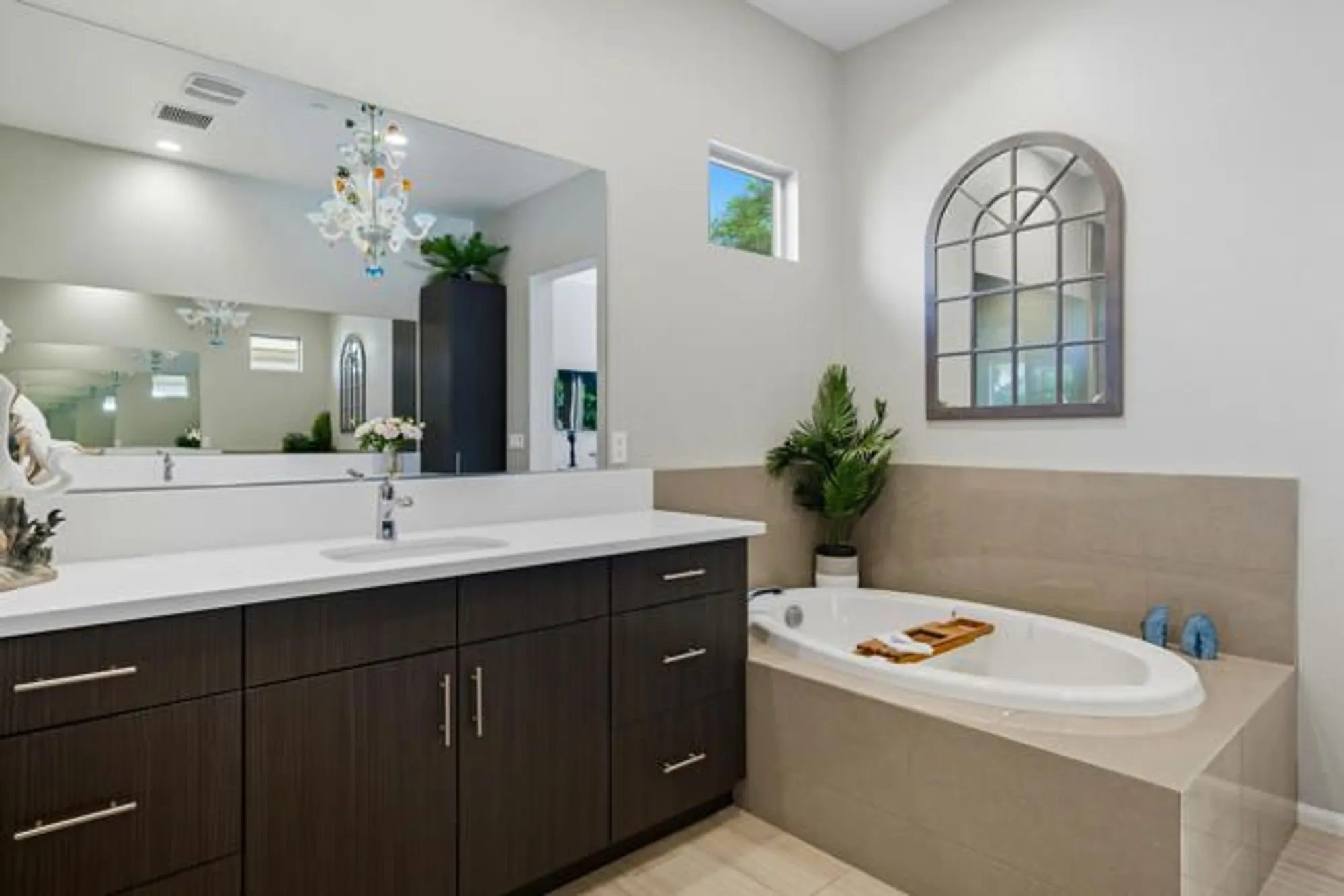 Property Slideshow image 23 of 67 | 82595 ladder canyon dr, Indio, CA, 92201