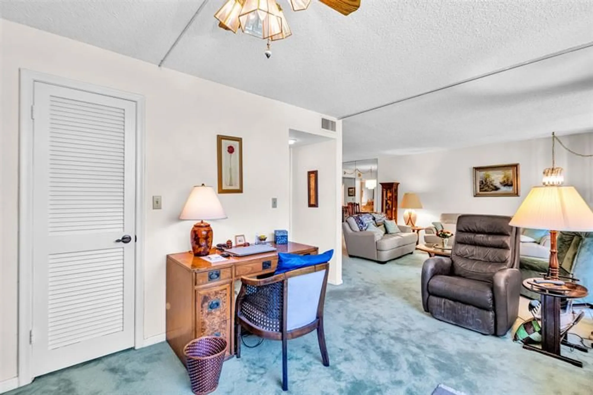 Property Slideshow image 19 of 51 | 9511 n hollybrook lake dr 207, Pembroke Pines, FL, 33025
