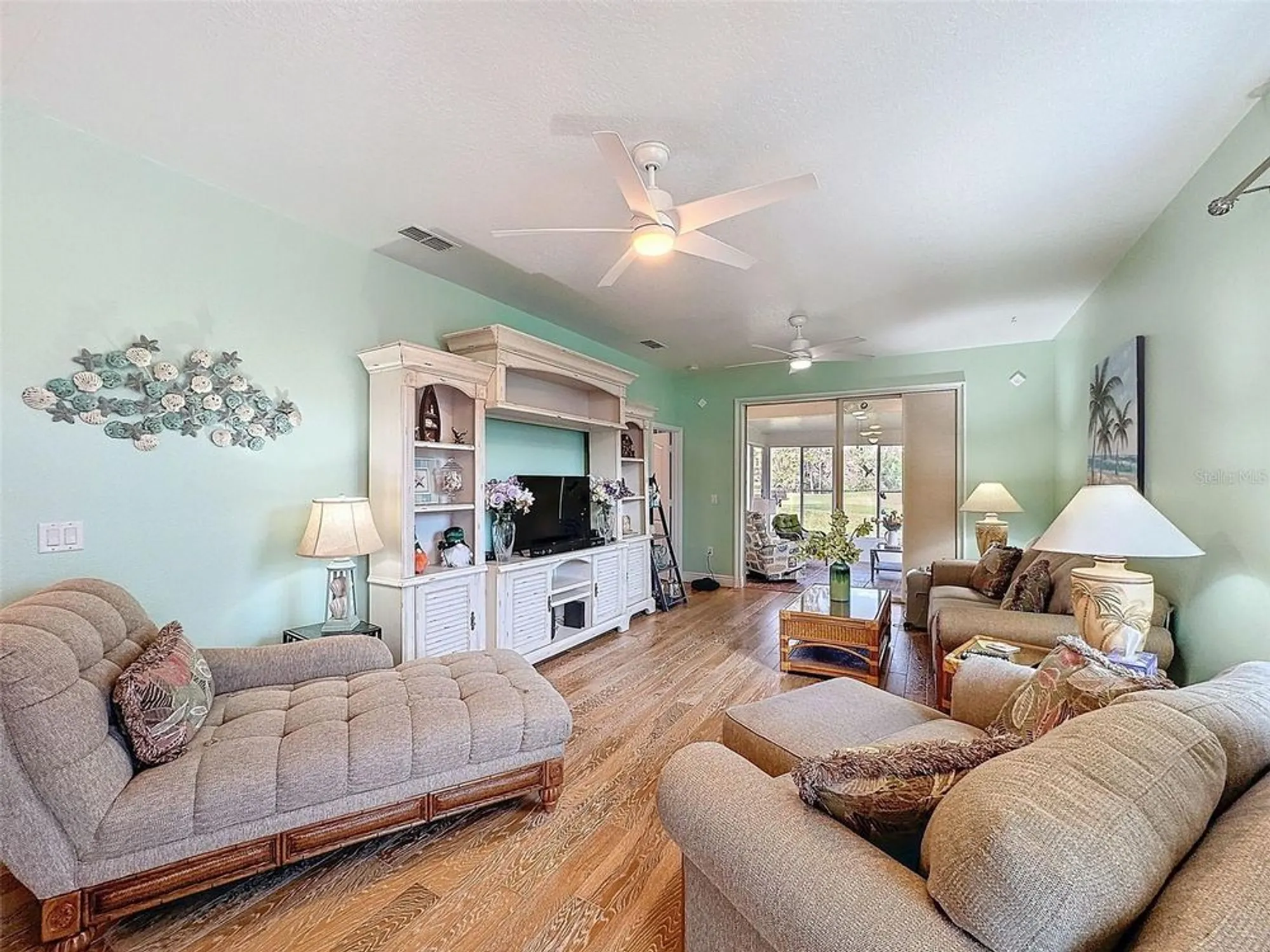 Property Slideshow image 12 of 57 | 11723 foxworth ln, New Port Richey, FL, 34654