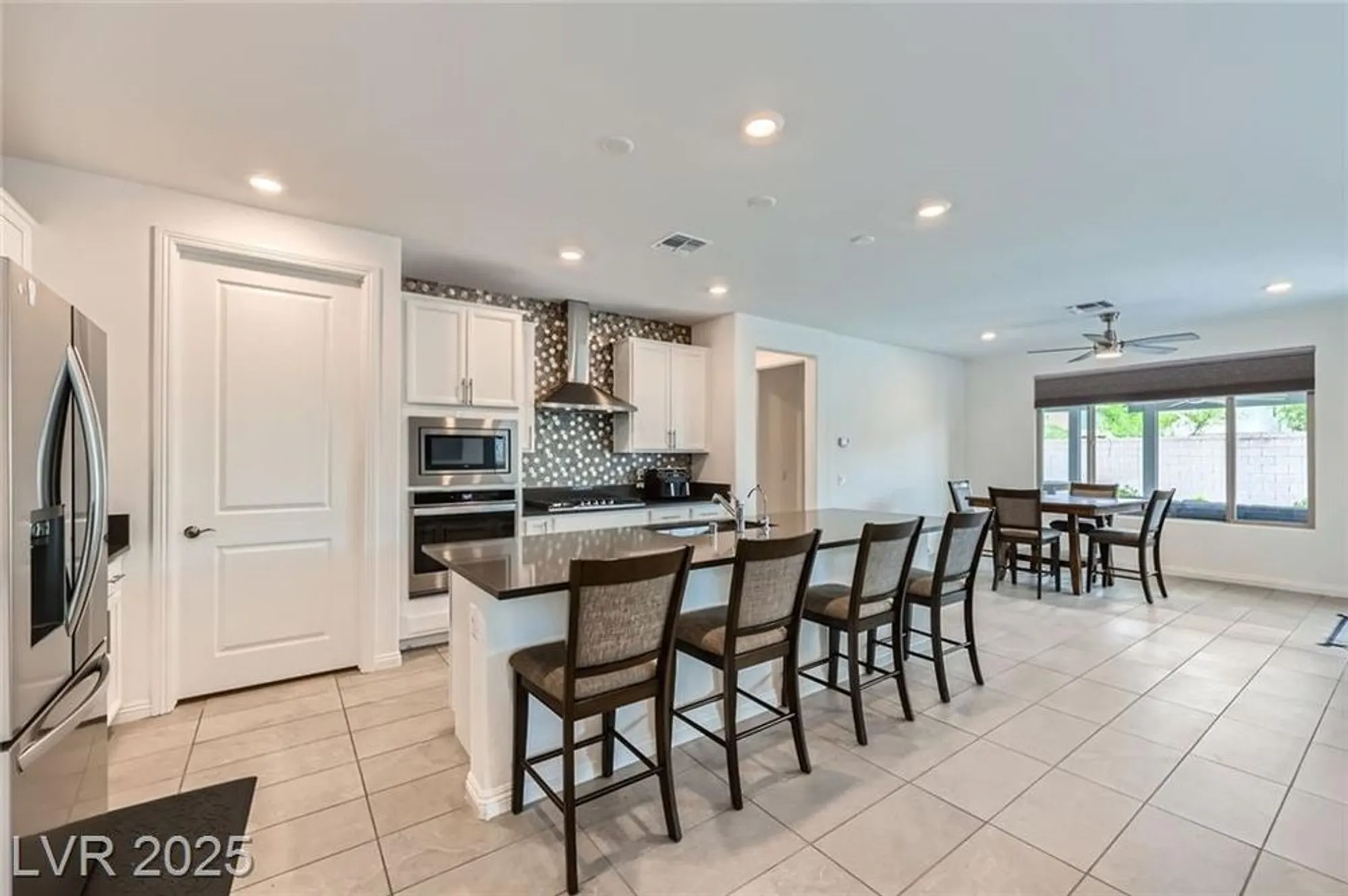 Property Slideshow image 7 of 28 | 6519 summershade st, North Las Vegas, NV, 89086